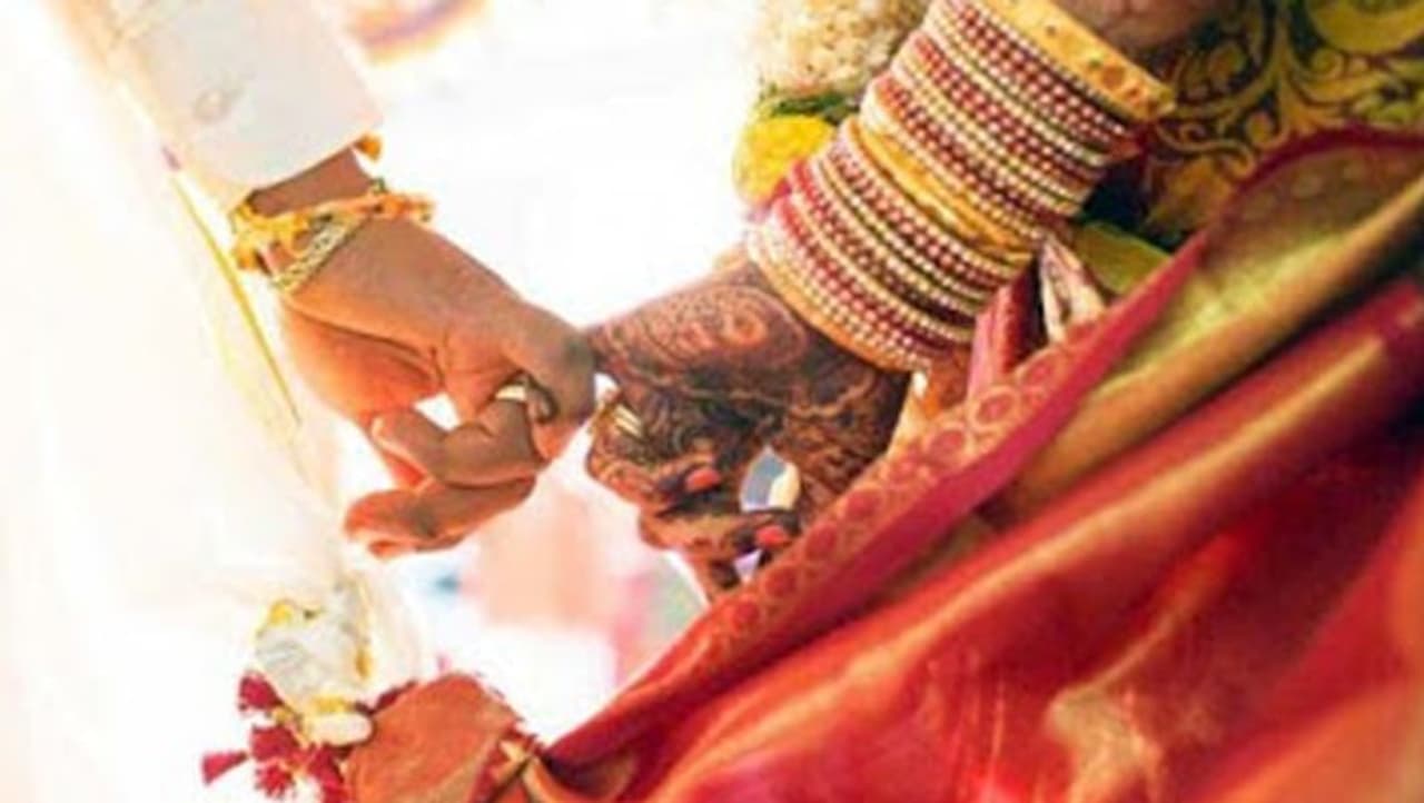 <p>When you log on to a matrimonial website, you are flooded with profiles. Scouting through them can be quite stressful and often highly confusing.</p>