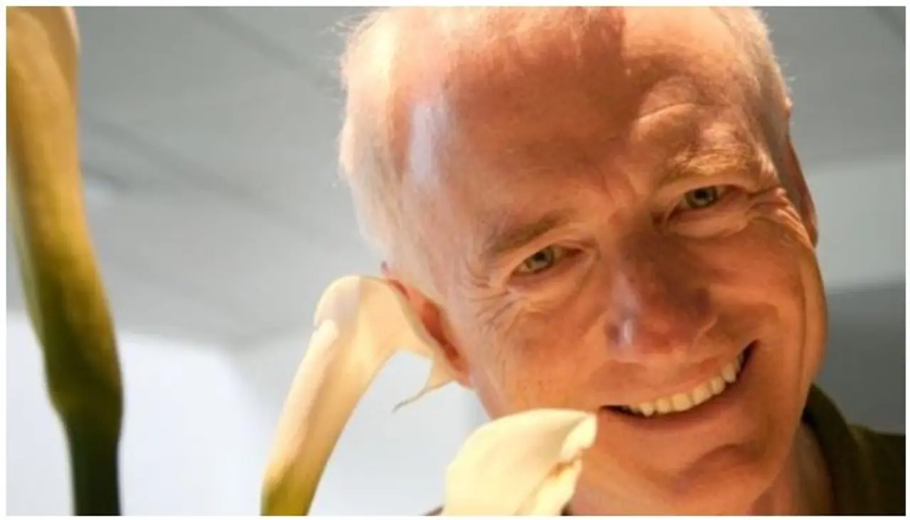 Larry Tesler, computer scientist and the brain behind cut, copy and paste, died at the age of 74. In the 1960s, he started working in Silicon Valley at a time when computers were inaccessible to many. Larry Tesler, computer scientist and the brain behind cut, copy and paste, died at the age of 74. In the 1960s, he started working in Silicon Valley at a time when computers were inaccessible to many.