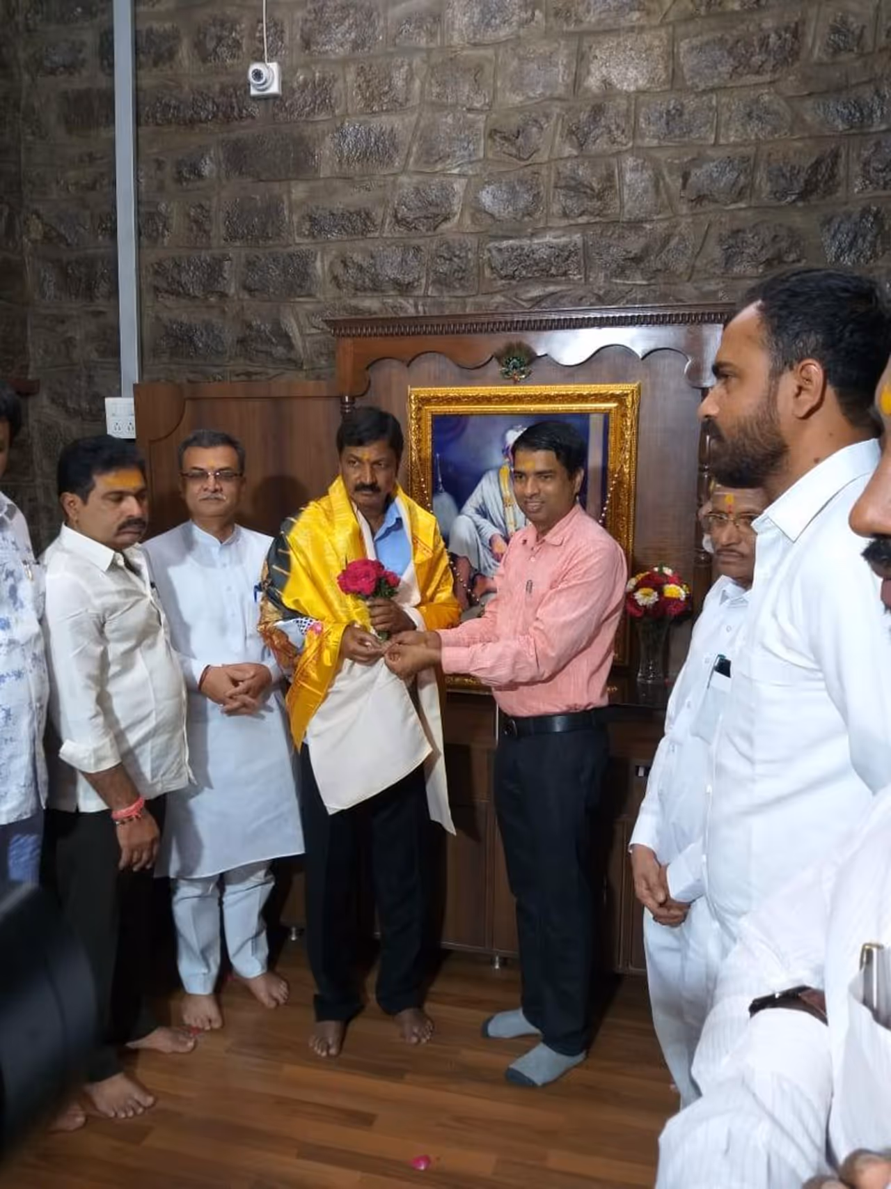 ನೂತನ ಜಲಸಂಪನ್ಮೂಲ ಸಚಿವ ರಮೇಶ್ ಜಾರಕಿಹೊಳಿ ಮತ್ತು ತಂಡ ಶಿರಡಿಗೆ ಭೇಟಿ ನೂತನ ಜಲಸಂಪನ್ಮೂಲ ಸಚಿವ ರಮೇಶ್ ಜಾರಕಿಹೊಳಿ ಮತ್ತು ತಂಡ ಶಿರಡಿಗೆ ಭೇಟಿ