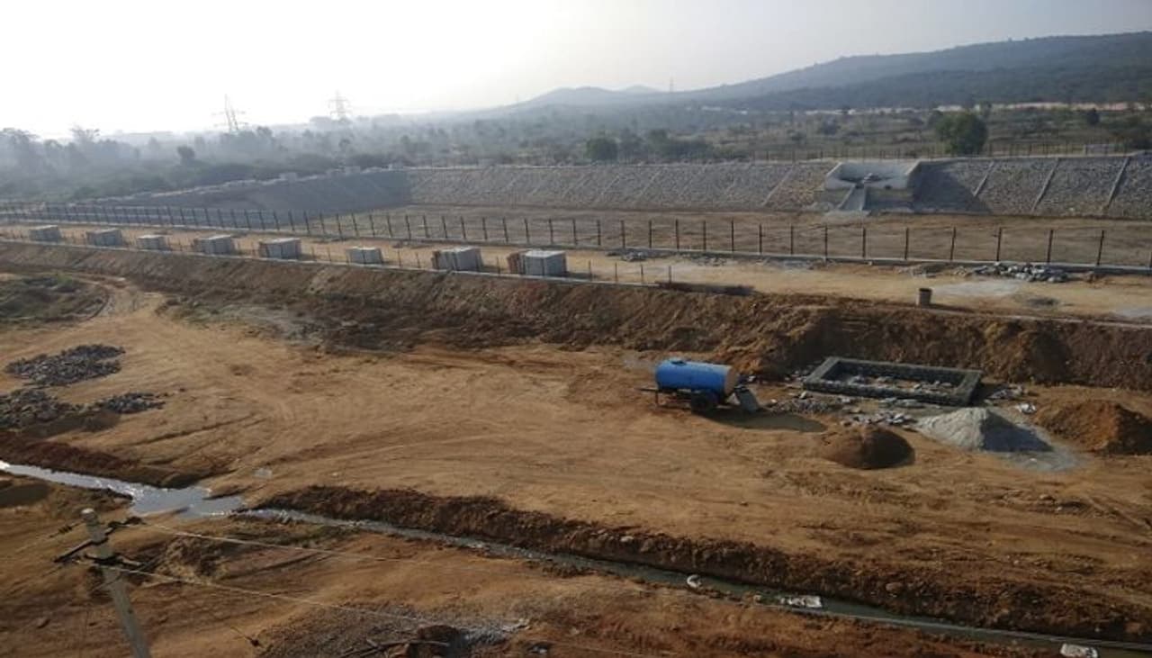 ಭಾರತೀಯ ಸಶಸ್ತ್ರ ಮೀಸಲು ಪಡೆಯ ಯೋಧರಿಂದ ಕೆರೆ ನಿರ್ಮಾಣ ಭಾರತೀಯ ಸಶಸ್ತ್ರ ಮೀಸಲು ಪಡೆಯ ಯೋಧರಿಂದ ಕೆರೆ ನಿರ್ಮಾಣ