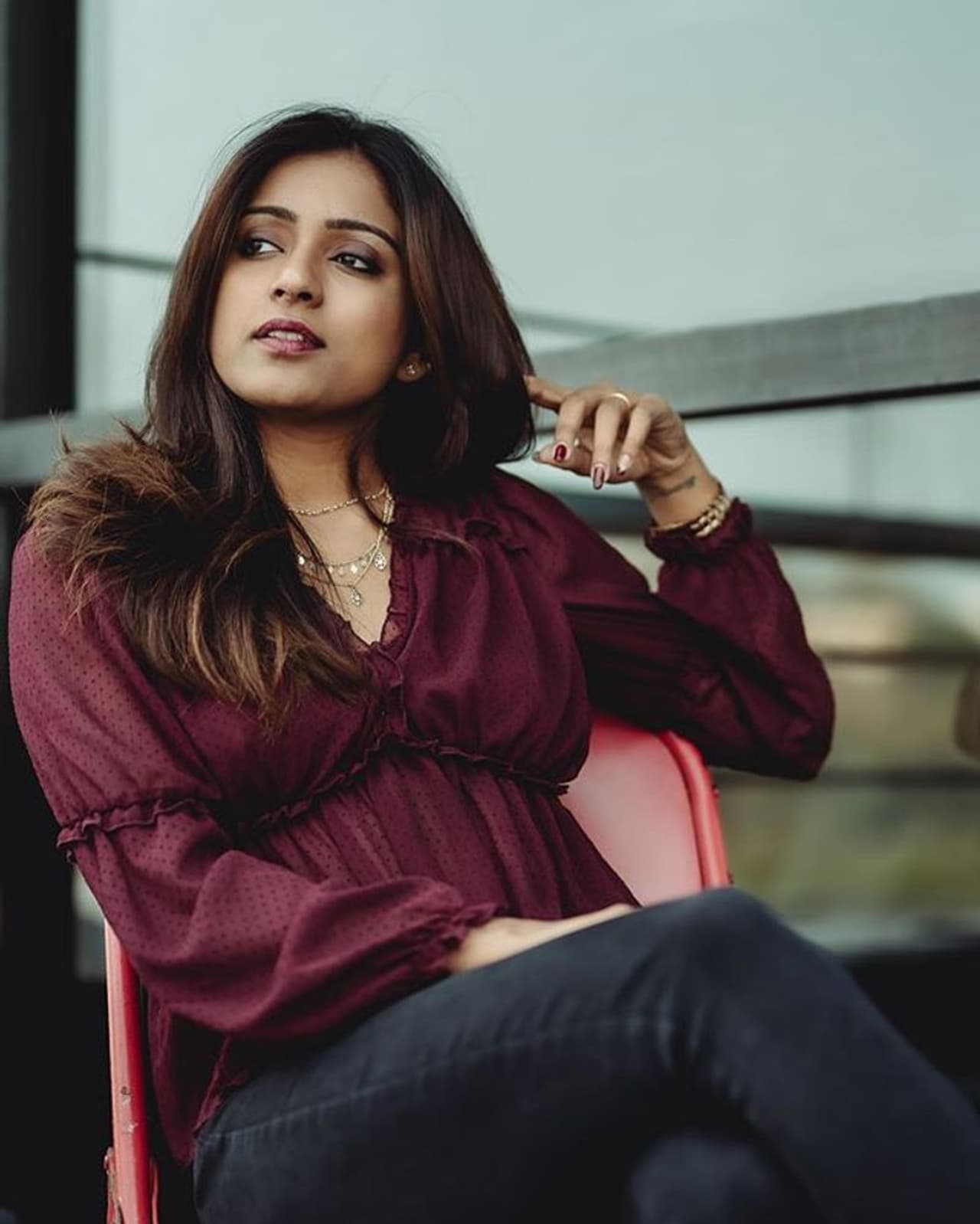 (Courtesy: Instagram) నటిగా టాలీవుడ్ లో రాణించిన వితిక ఆ తర్వాత కొంత కాలానికి హీరో వరుణ్ సందేశ్ ని ప్రేమ వివాహం చేసుకుంది. (Courtesy: Instagram) నటిగా టాలీవుడ్ లో రాణించిన వితిక ఆ తర్వాత కొంత కాలానికి హీరో వరుణ్ సందేశ్ ని ప్రేమ వివాహం చేసుకుంది.