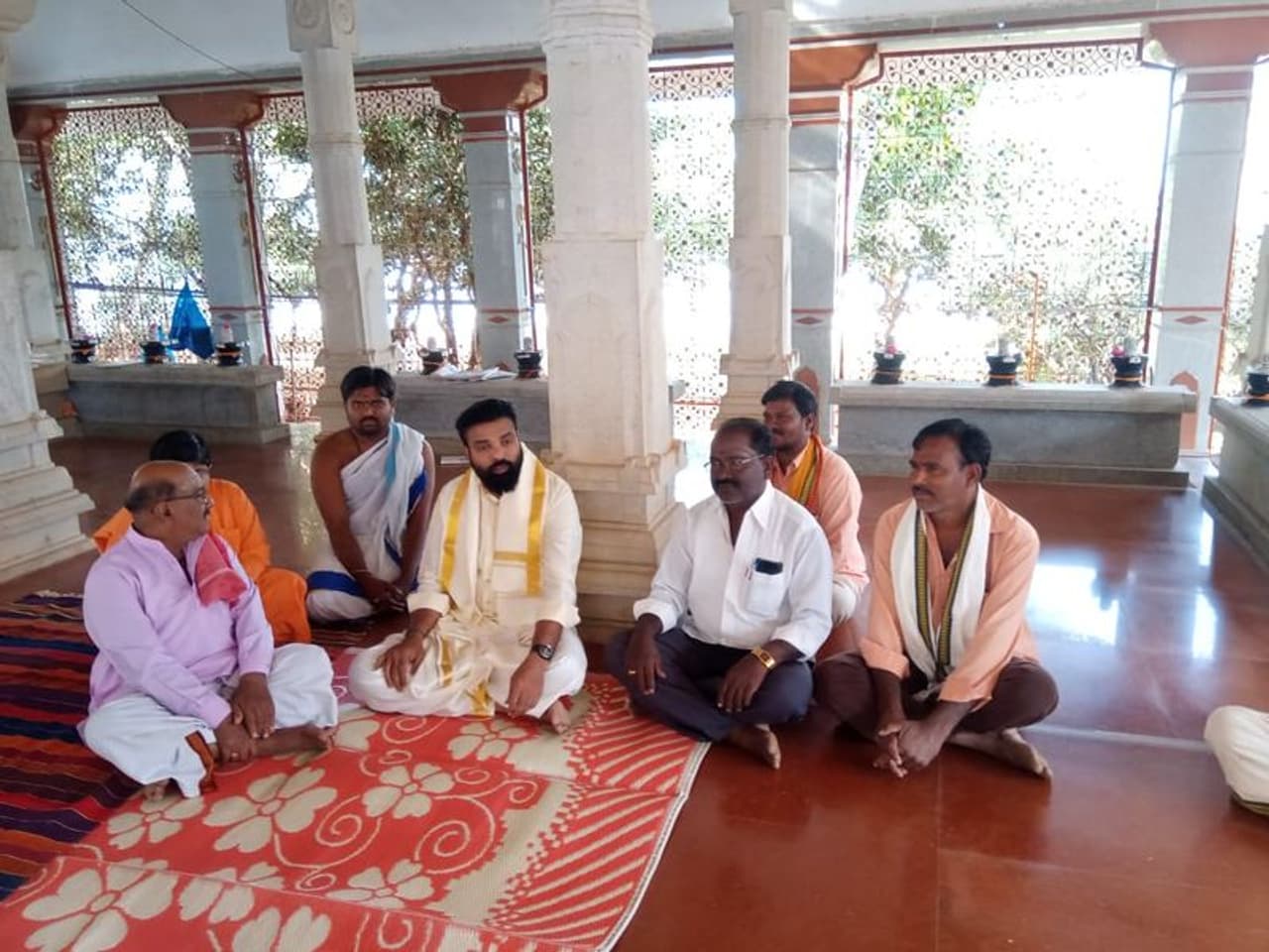 ಕನಸಿನಲ್ಲಿ ಬಂದು ಭೇಟಿಯಾಗುವಂತೆ ಸೂಚನೆ ನೀಡಿದ್ದರಿಂದ್ದ ಮಾತೆ ಮಾಣಿಕೇಶ್ವರಿ ದರ್ಶನ ಪಡೆದ ಶ್ರೀರಾಮುಲು ಕನಸಿನಲ್ಲಿ ಬಂದು ಭೇಟಿಯಾಗುವಂತೆ ಸೂಚನೆ ನೀಡಿದ್ದರಿಂದ್ದ ಮಾತೆ ಮಾಣಿಕೇಶ್ವರಿ ದರ್ಶನ ಪಡೆದ ಶ್ರೀರಾಮುಲು