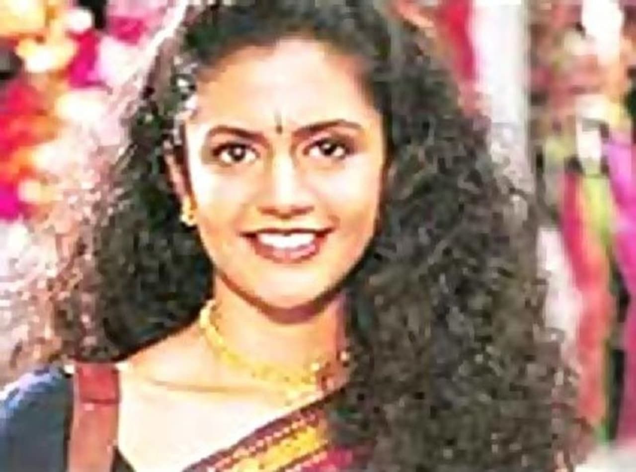 Fitness diva Mandira Bedi earns more fans with each passing day Fitness diva Mandira Bedi earns more fans with each passing day