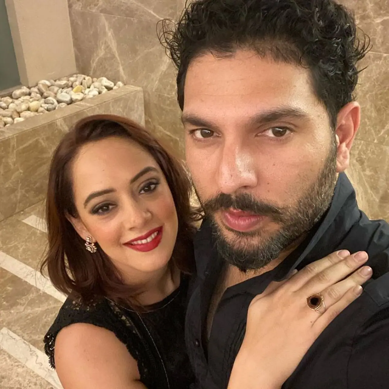 <p>Hazel Keech, who is married to cricketer Yuvraj Singh, had a nose surgery last year. She was having a breathing problem and Yuvraj Singh's mother forced her to take it seriously. Later, Hazel Keech thanked her mother in law on Instagram to push her for treatment as soon as possible.</p> <p>Hazel Keech, who is married to cricketer Yuvraj Singh, had a nose surgery last year. She was having a breathing problem and Yuvraj Singh's mother forced her to take it seriously. Later, Hazel Keech thanked her mother in law on Instagram to push her for treatment as soon as possible.</p>