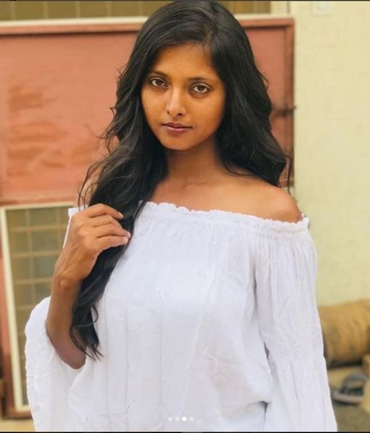 ನಿವೇದಿತಾ ಜಗದೀಶ್‌ ಮೊದಲ ಹೆಸರು ಸ್ಮಿತಾ.