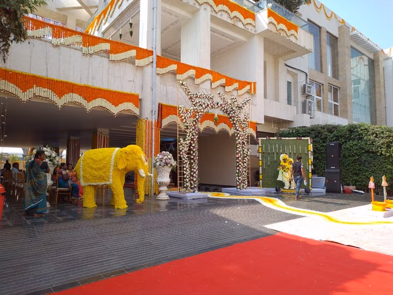 ಚೆಪ್ಪರದ ಶಾಸ್ತ್ರವನ್ನು ಮಗಿಸಿರೋ ಶ್ರೀರಾಮುಲು ಮನೆಯಲ್ಲಿ ನಾಳೆಯಿಂದ ಮೆಹಂದಿ, ಹಲದಿ ಫಂಕ್ಷನ್.