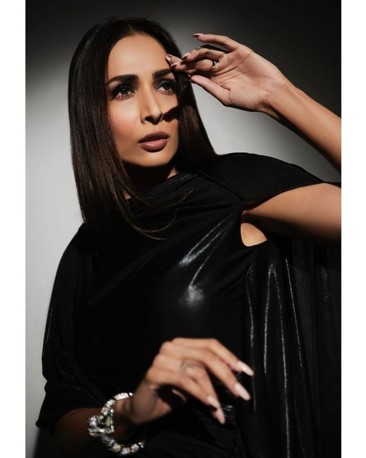 <p>Malaika Arora, who seems to be in the best phase of her life in terms of relationship, fitness, career, was put off at a recent event. Yes, the actress can get angry, especially if you call her Khan. In 2017, she divorced Salman Khan's brother Arbaaz Khan, and both have moved on with their respective lives.</p> <p>Malaika Arora, who seems to be in the best phase of her life in terms of relationship, fitness, career, was put off at a recent event. Yes, the actress can get angry, especially if you call her Khan. In 2017, she divorced Salman Khan's brother Arbaaz Khan, and both have moved on with their respective lives.</p>