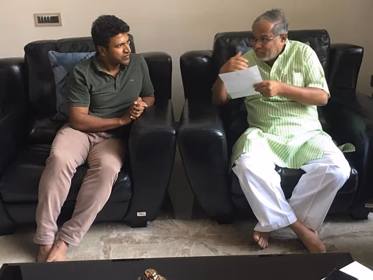 ಚಾಮರಾಜನಗರ ಜಲ್ಲಾ ಉಸ್ತುವಾರಿ ಸಚಿವ, ಪ್ರೌಢ ಹಾಗೂ ಪ್ರಾಥಮಿಕ ಸಚಿವ ಸುರೇಶ್ ಕುಮಾರ್ ಅವರು ಜಿಲ್ಲೆಯ ಅಭಿವೃದ್ಧಿಗೆ ಹೊಸ ಪ್ರಯೋಗಕ್ಕೆ ಮುಂದಾಗಿದ್ದಾರೆ.