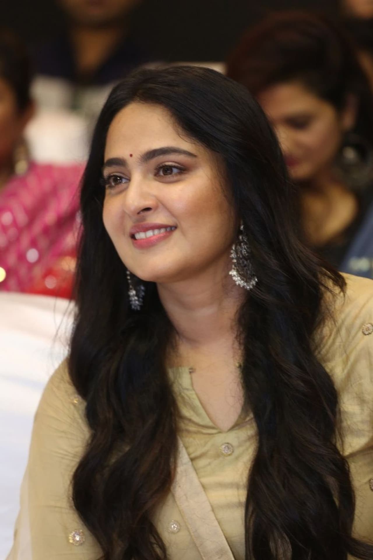 Actress Anushka Shetty New Look Actress Anushka Shetty New Look