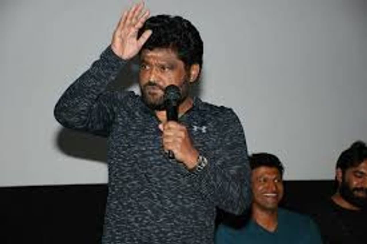 1963 ಮಾರ್ಚ್‌ 17 ರಂದು ಜನಿಸಿದ ಜಗ್ಗೇಶ್‌ ಕಾಮಿಡಿ ರೋಲ್‌ಗಳಿಗೆ ಪ್ರಸಿದ್ಧಿ.