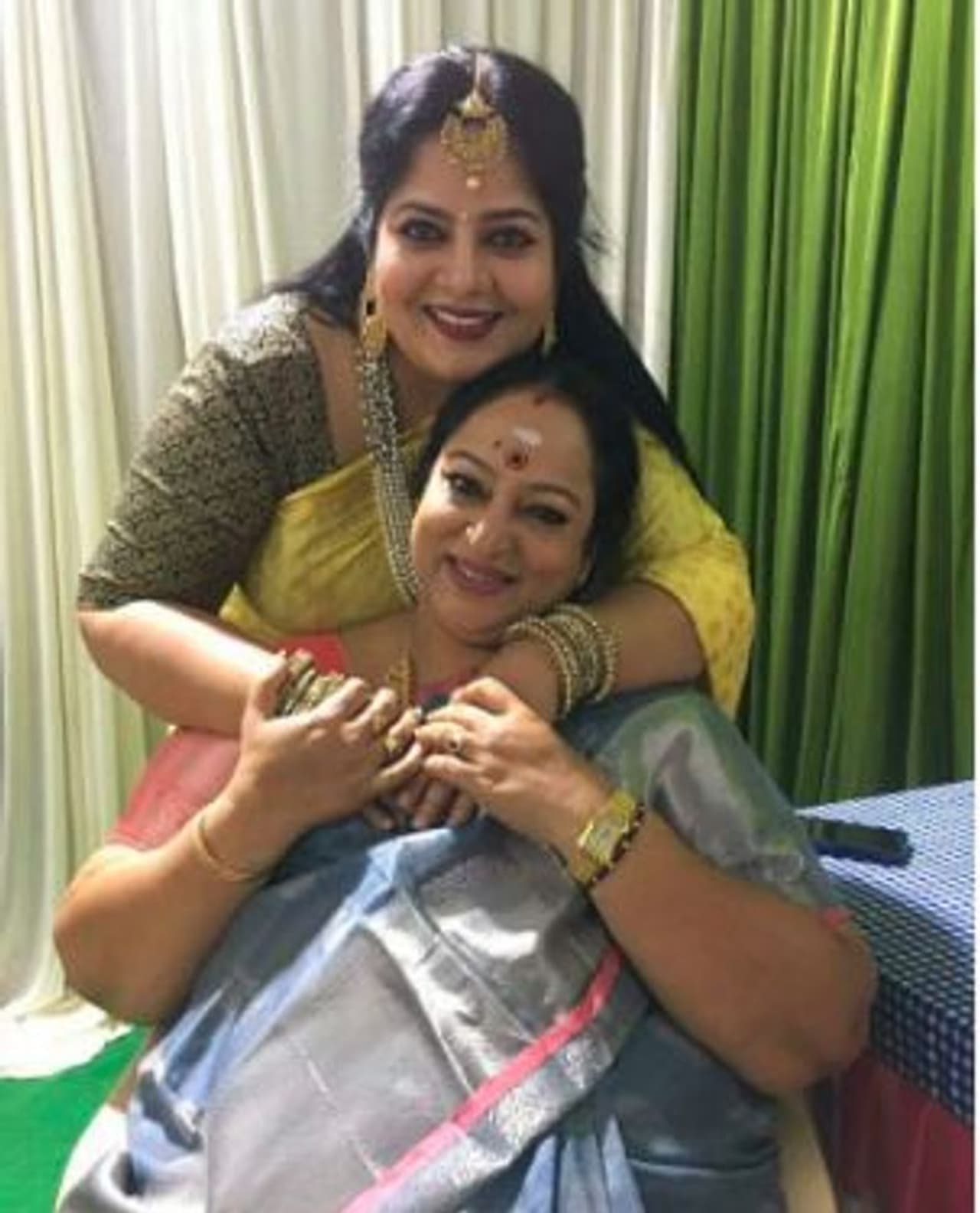 Actress Gayathri Lattest Photo Actress Gayathri Lattest Photo