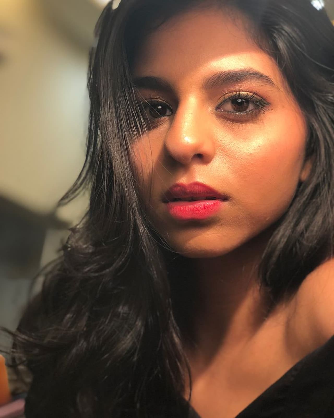 Shah Rukh Khan's daughter Suhana Khan, who recently made her Instagram account public, has shared a picture to let the world know what she is doing during her isolation days in New York, where she is studying. Shah Rukh Khan's daughter Suhana Khan, who recently made her Instagram account public, has shared a picture to let the world know what she is doing during her isolation days in New York, where she is studying.