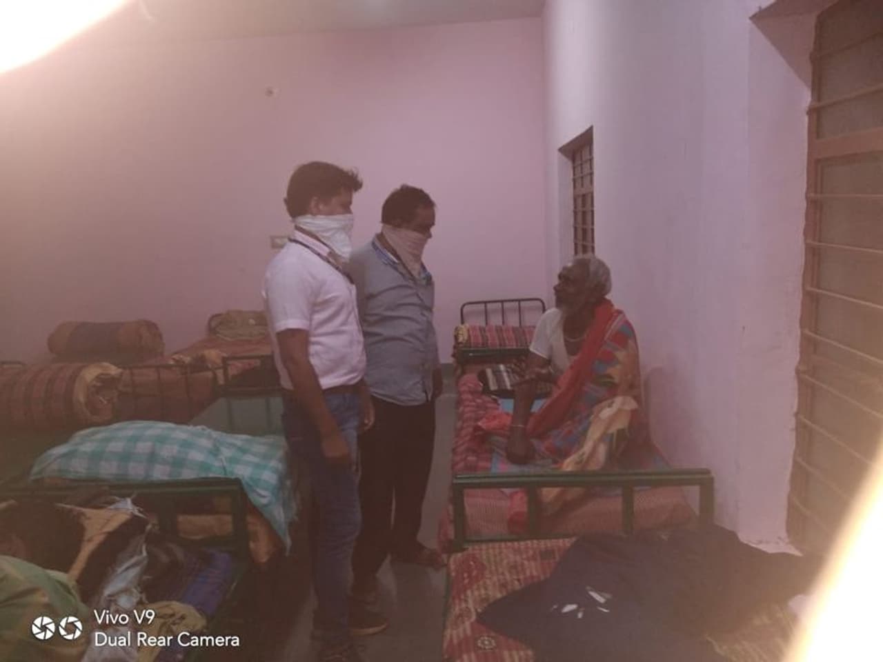 ತುಮಕೂರು ಪಾಳಿಕೆ ಸುಮಾರು 30 ಜನರಿಗೆ ಆಶ್ರಯ ನೀಡಿದೆ.