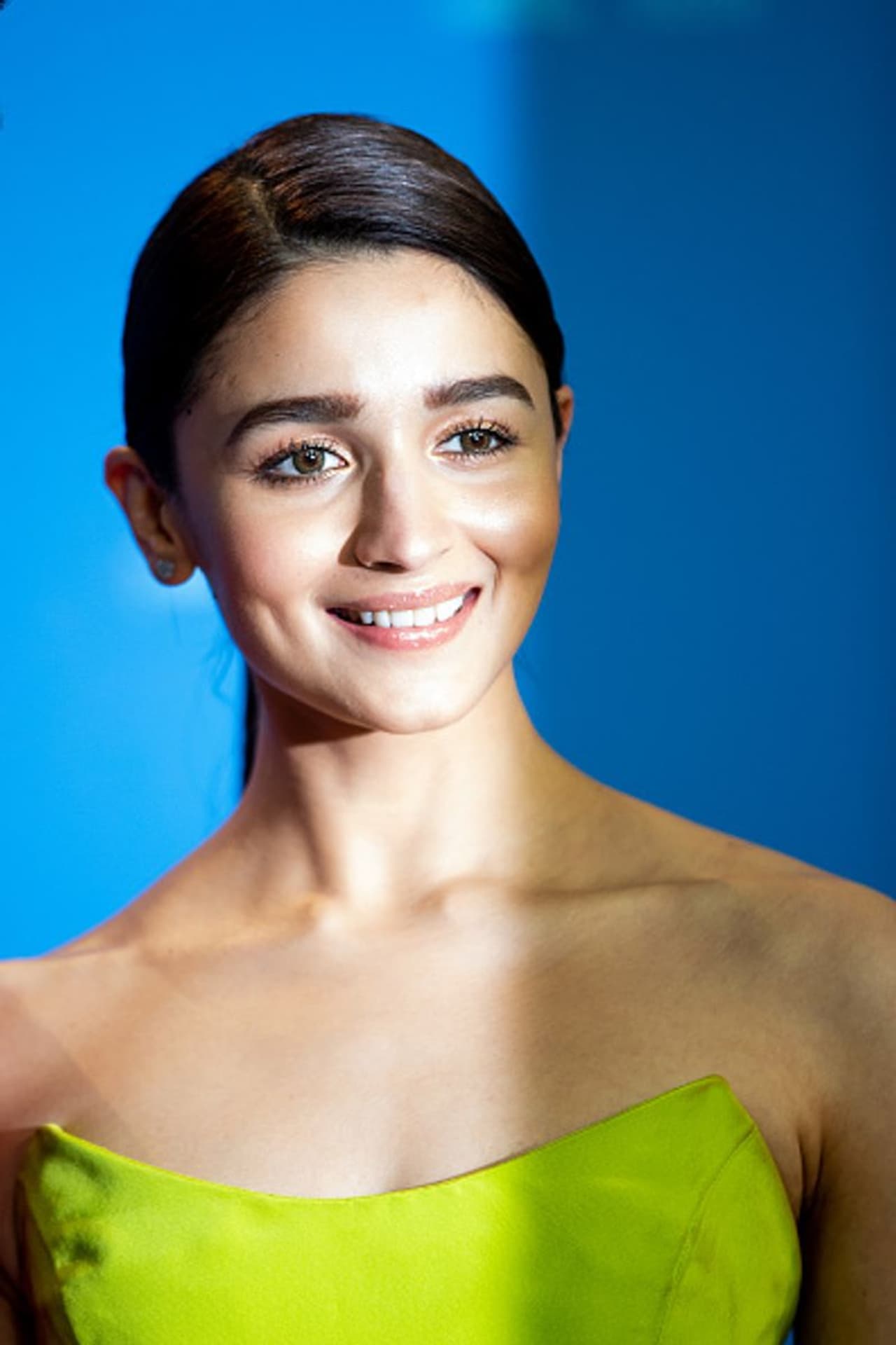 ಕೇವಲ ಒಂದು ತಿಂಗಳಲ್ಲಿ ಬಿಕಿನಿ ಬಾಡಿ ಪಡೆದ ಆಲಿಯಾ ಭಟ್. ಕೇವಲ ಒಂದು ತಿಂಗಳಲ್ಲಿ ಬಿಕಿನಿ ಬಾಡಿ ಪಡೆದ ಆಲಿಯಾ ಭಟ್.