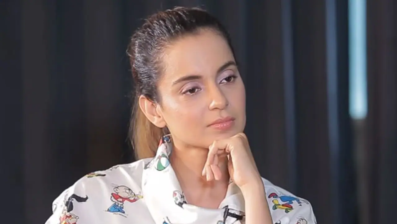 <p>ಬಾಲಿವುಡ್‌ನ ಅದ್ಭುತ ನಟಿ ಕಂಗನಾ ನೇರ ಹಾಗೂ ನಿಷ್ಠೂರ ಮಾತಿನಿಂದ ಸದಾ ಸುದ್ದಿಯಲ್ಲಿರುತ್ತಾರೆ.</p>