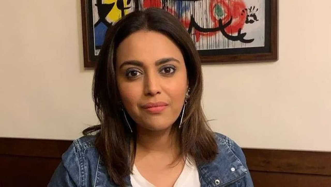 <p style="text align: justify;">ಸುಶಾಂತ್ ಸಿಂಗ್ ರಜಪೂತ್‌ರನ್ನು ಸ್ವಜನಪಕ್ಷಪಾತ ಮತ್ತು ಪವರ್‌ನಿಂದ&nbsp;ಕೆಲವರು ಕಡೆಗಣಿಸಿದ್ದರು ಎಂಬ&nbsp;ಕಾರಣದಿಂದ ನಟ ಸುಶಾಂತ್‌ ಸಾವಿನ ನಂತರ ಹಿಂದಿ ಚಲನಚಿತ್ರೋದ್ಯಮ ಡಿವೈಡ್‌ ಆಗಿದೆ.&nbsp;</p>