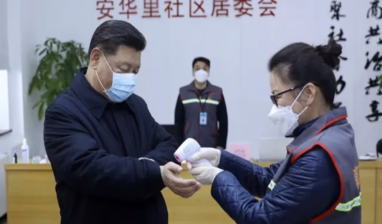 ಕೊರೋನಾ ವಿಚಾರಕ್ಕೆ ಸಂಬಂಧಿಸಿದಂತೆ ಅನೇಕ ವಿಚಾರ ಮುಚ್ಚಿಟ್ಟಿದೆ ಎಂಬ ಆರೋಪ ಚೀನಾ ವಿರುದ್ಧ ಕೇಳಿ ಬಂದಿದೆ. ಅಲ್ಲದೆ ಇದಕ್ಕೆ ಸಂಬಂಧಿಸಿದ ಅಂಕಿ ಅಂಶಗಳನ್ನೂ ಅದು ಬಹಿರಂಗಪಡಿಸಿಲ್ಲ. ಕೊರೋನಾ ವಿಚಾರಕ್ಕೆ ಸಂಬಂಧಿಸಿದಂತೆ ಅನೇಕ ವಿಚಾರ ಮುಚ್ಚಿಟ್ಟಿದೆ ಎಂಬ ಆರೋಪ ಚೀನಾ ವಿರುದ್ಧ ಕೇಳಿ ಬಂದಿದೆ. ಅಲ್ಲದೆ ಇದಕ್ಕೆ ಸಂಬಂಧಿಸಿದ ಅಂಕಿ ಅಂಶಗಳನ್ನೂ ಅದು ಬಹಿರಂಗಪಡಿಸಿಲ್ಲ.