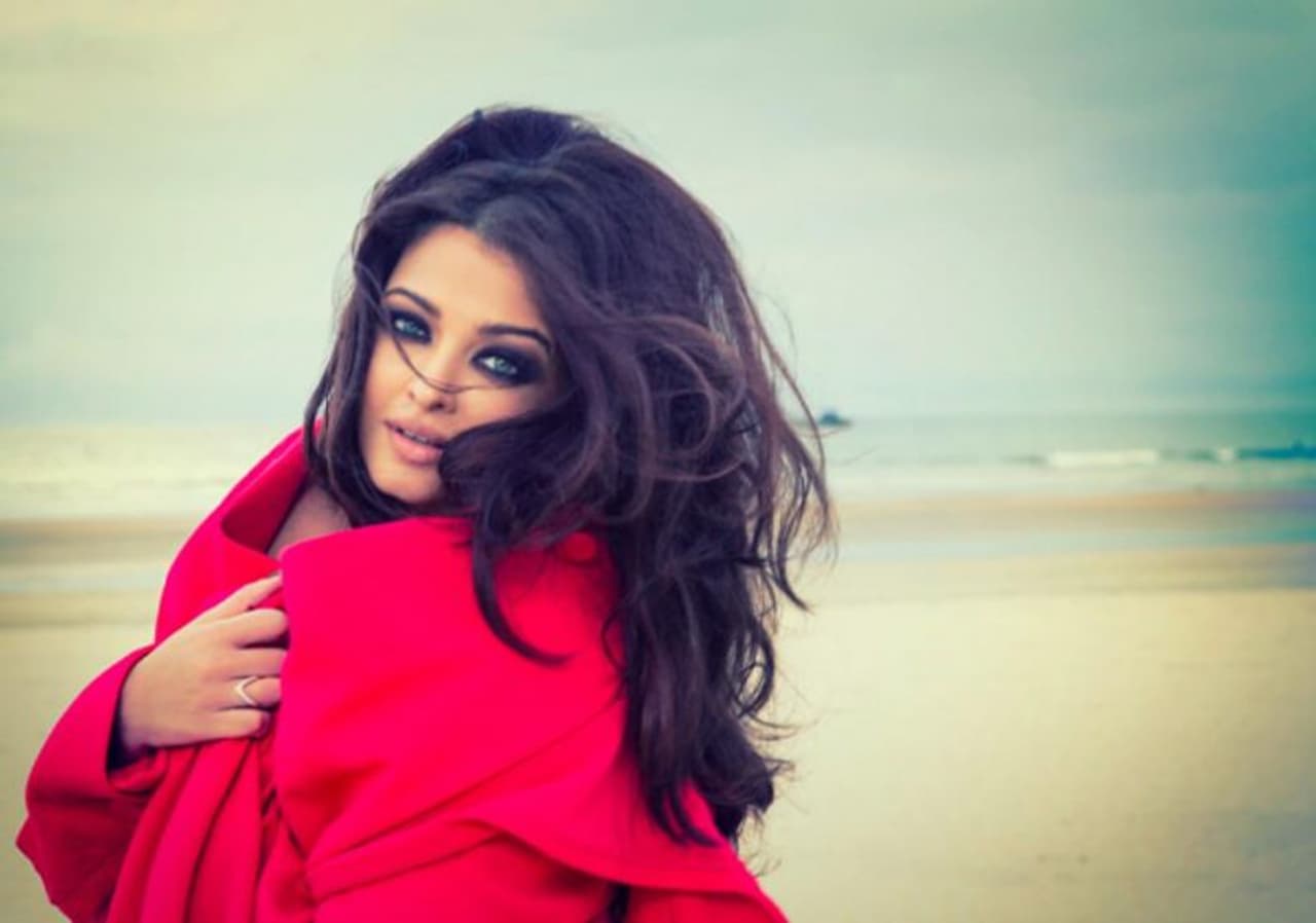 Aishwarya Rai, who is now called Aishwariya Rai Bachchan, is known for her beauty, talent and brains. She is loved by masses and the classes. <br /> Aishwarya Rai, who is now called Aishwariya Rai Bachchan, is known for her beauty, talent and brains. She is loved by masses and the classes. <br /> 