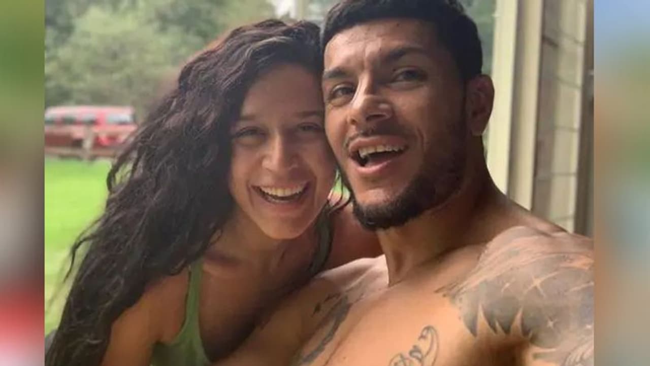 ಕಳೆದ 11 ತಿಂಗಳುಗಳಿಂದ ಬ್ಯಾಸ್ಕೆಟ್ಬಾಲ್ ಪ್ಲೇಯರ್ ಎಬಾನ್ ಹೇಮ್ಸ್ ಜೊತೆ ಡೇಟಿಂಗ್ ಮಾಡುತ್ತಿದ್ದ ಕೃಷ್ಣಾ ಶ್ರಾಫ್. ಕಳೆದ 11 ತಿಂಗಳುಗಳಿಂದ ಬ್ಯಾಸ್ಕೆಟ್ಬಾಲ್ ಪ್ಲೇಯರ್ ಎಬಾನ್ ಹೇಮ್ಸ್ ಜೊತೆ ಡೇಟಿಂಗ್ ಮಾಡುತ್ತಿದ್ದ ಕೃಷ್ಣಾ ಶ್ರಾಫ್.