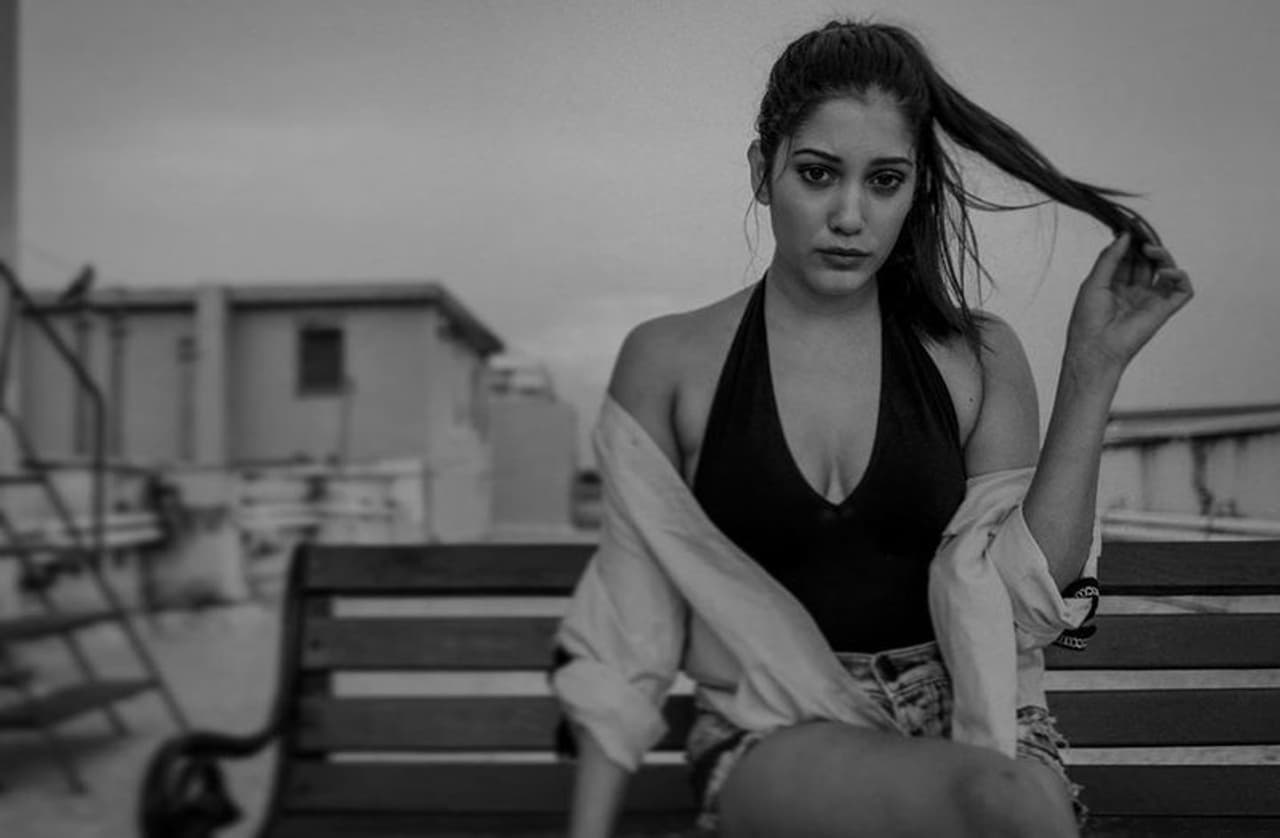 Aneshajoshi Aneshajoshi