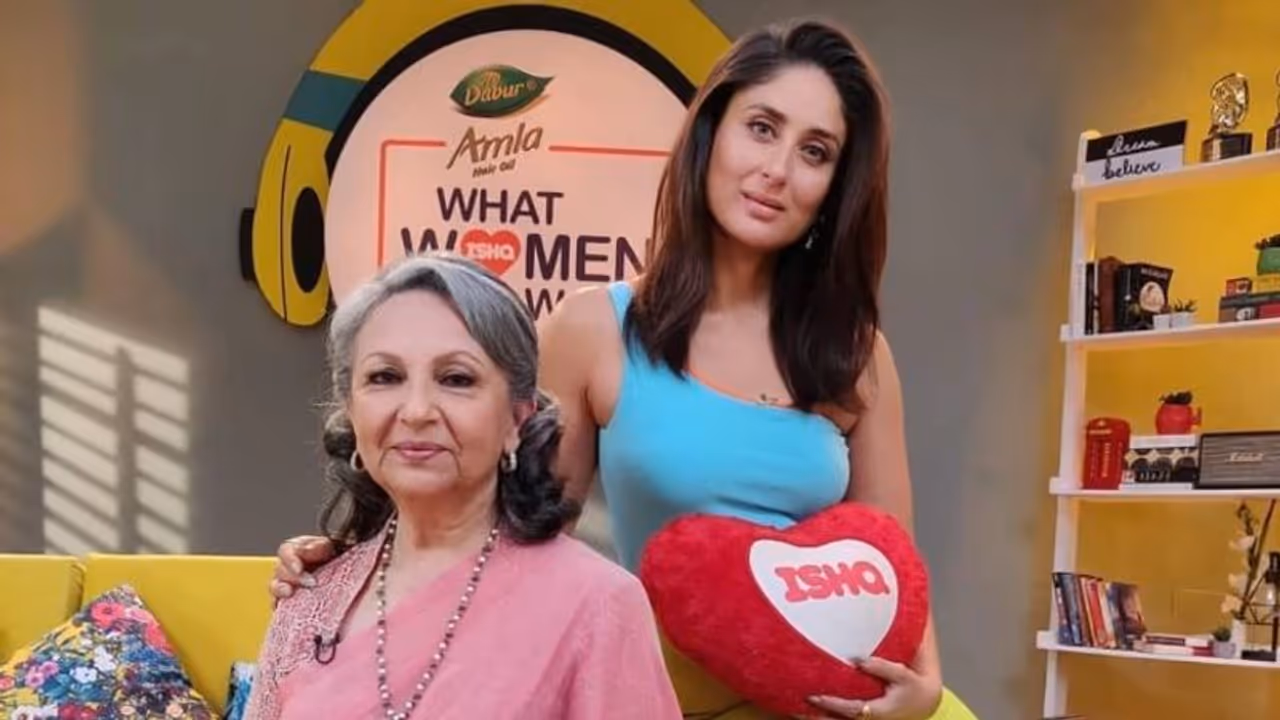 Kareena Kapoor Khan recently invited her mother in law, Sharmila Tagore, to her radio show What Women Want season 2 where she talked about the difference between a daughter and daughter in law and her work life balance when she was acting in films. Kareena Kapoor Khan recently invited her mother in law, Sharmila Tagore, to her radio show What Women Want season 2 where she talked about the difference between a daughter and daughter in law and her work life balance when she was acting in films.