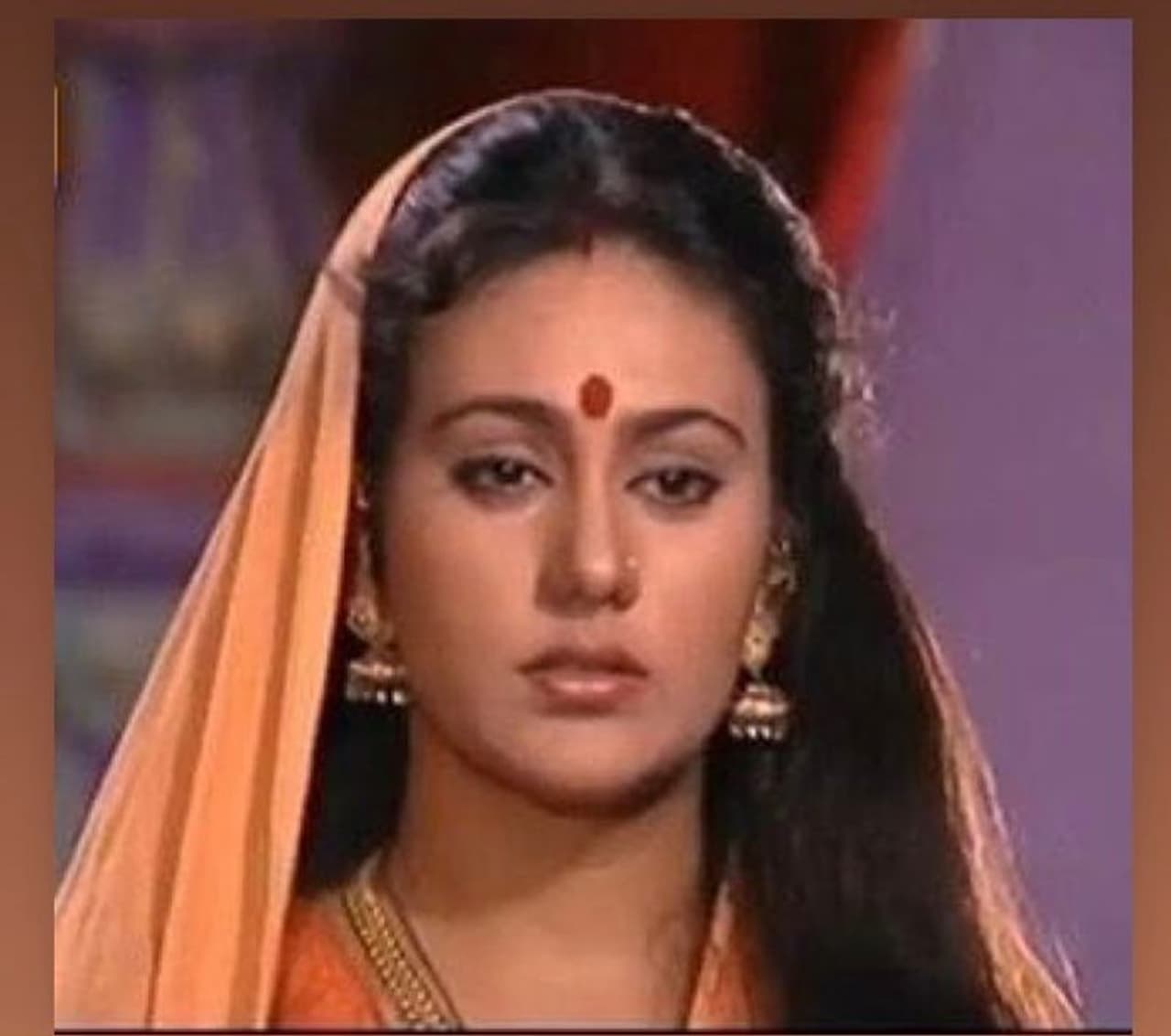 ರಾಮಾಯಣದ ಸೀತೆಯಾಗೇ ದೇಶದಾದ್ಯಂತ ಫೇಮಸ್ ಆಗಿರುವ ದೀಪಿಕಾ ಚಿಕ್ಲಿಯಾ ತಮ್ಮ ಪಾತ್ರದ ಮೂಲಕ 90ರ ದಶಕದಲ್ಲಿ ಎಲ್ಲರ ಮನಗೆದ್ದಿದ್ದರು. ರಾಮಾಯಣದ ಸೀತೆಯಾಗೇ ದೇಶದಾದ್ಯಂತ ಫೇಮಸ್ ಆಗಿರುವ ದೀಪಿಕಾ ಚಿಕ್ಲಿಯಾ ತಮ್ಮ ಪಾತ್ರದ ಮೂಲಕ 90ರ ದಶಕದಲ್ಲಿ ಎಲ್ಲರ ಮನಗೆದ್ದಿದ್ದರು.