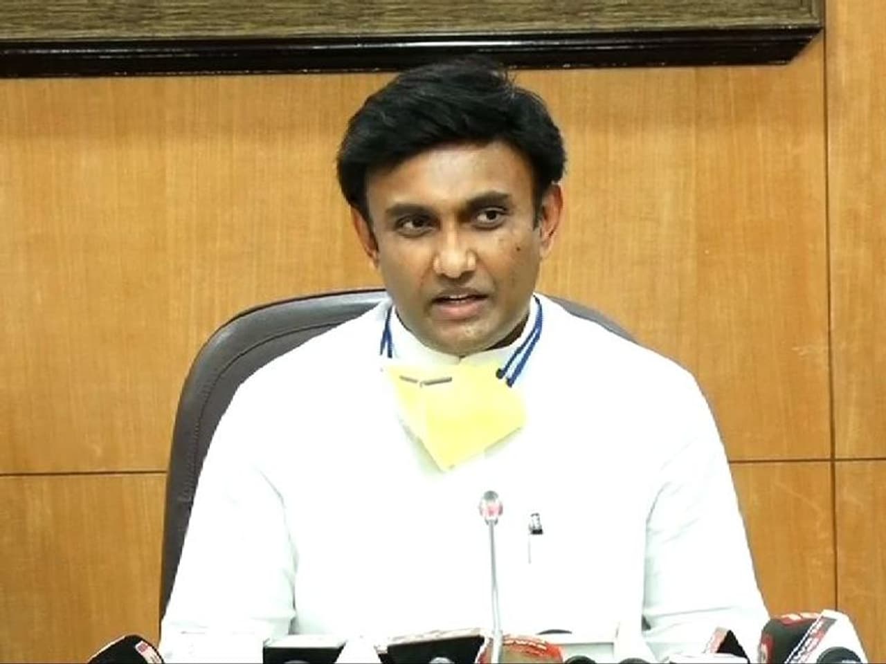 <p>ವೈದ್ಯಕೀಯ ಶಿಕ್ಷಣ ಸಚಿವ ಡಾ. ಕೆ. ಸುಧಾಕರ್ ಅವರು ಕೊಟ್ಟ ಮಾತಿನಂತೆ ನಡೆದುಕೊಂಡಿದ್ದಾರೆ. </p> <p>ವೈದ್ಯಕೀಯ ಶಿಕ್ಷಣ ಸಚಿವ ಡಾ. ಕೆ. ಸುಧಾಕರ್ ಅವರು ಕೊಟ್ಟ ಮಾತಿನಂತೆ ನಡೆದುಕೊಂಡಿದ್ದಾರೆ. </p>