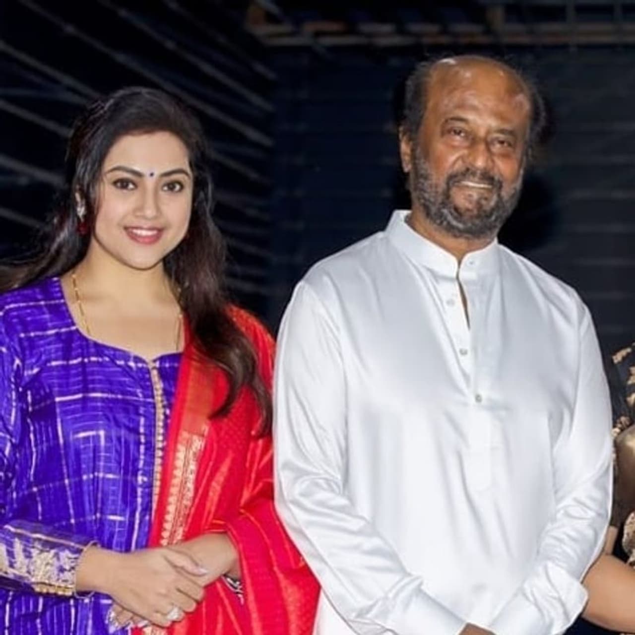 <p>கே.எஸ்.ரவிக்குமார் சூப்பர் ஸ்டார் ரஜினிகாந்தை வைத்து இயக்கிய முத்து திரைப்படம் 200 நாட்களுக்கு மேல் திரையரங்கில் ஓடியது.</p> <p>கே.எஸ்.ரவிக்குமார் சூப்பர் ஸ்டார் ரஜினிகாந்தை வைத்து இயக்கிய முத்து திரைப்படம் 200 நாட்களுக்கு மேல் திரையரங்கில் ஓடியது.</p>