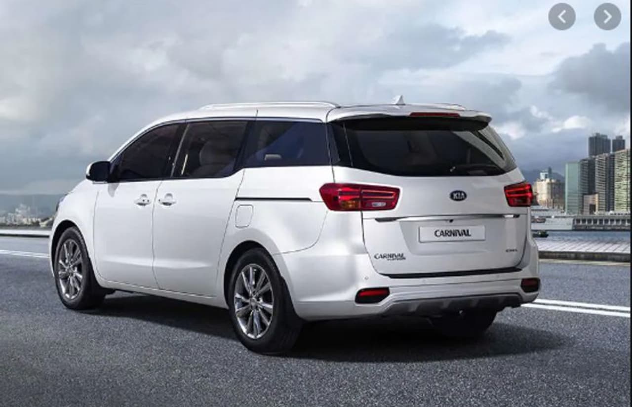 <p>ಕೊರೋನಾ ವೈರಸ್ ಕಾರಣ ಮಾರಾಟ ಕುಸಿತ ಸರಿದೂಗಿಸಲು ಇದೀಗ ಕಿಯಾ ಮೋಟಾರ್ಸ್ ಭರ್ಜರಿ ಡಿಸ್ಕೌಂಟ್ ಆಫರ್ ಘೋಷಿಸಿದೆ. ಸೀಮಿತ ಅವಧಿಗೆ ಕಿಯಾ ಮೋಟಾರ್ಸ್ ಕಾರ್ನಿವಲ್ ಕಾರಿನ ಮೇಲೆ ಗರಿಷ್ಠ 2 ಲಕ್ಷ ರೂಪಾಯಿ ಡಿಸ್ಕೌಂಟ್ ನೀಡಿದೆ.</p> <p>ಕೊರೋನಾ ವೈರಸ್ ಕಾರಣ ಮಾರಾಟ ಕುಸಿತ ಸರಿದೂಗಿಸಲು ಇದೀಗ ಕಿಯಾ ಮೋಟಾರ್ಸ್ ಭರ್ಜರಿ ಡಿಸ್ಕೌಂಟ್ ಆಫರ್ ಘೋಷಿಸಿದೆ. ಸೀಮಿತ ಅವಧಿಗೆ ಕಿಯಾ ಮೋಟಾರ್ಸ್ ಕಾರ್ನಿವಲ್ ಕಾರಿನ ಮೇಲೆ ಗರಿಷ್ಠ 2 ಲಕ್ಷ ರೂಪಾಯಿ ಡಿಸ್ಕೌಂಟ್ ನೀಡಿದೆ.</p>