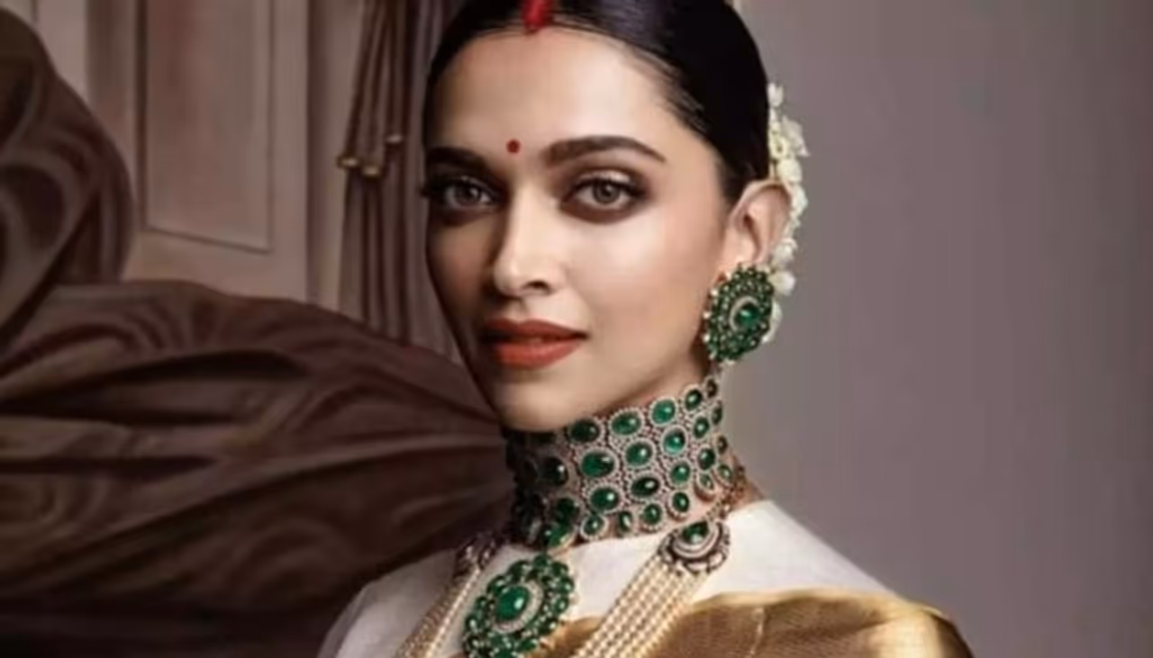 <p>ದೀಪಿಕಾ ಪಡುಕೋಣೆ ಇನ್ಸ್ಟಾಗ್ರಾಮ್ನಲ್ಲಿ ಫೋಸ್ಟ್ ಮಾಡಿರುವ ಮಾಮಿನಕಾಯಿ ಫೋಟೋಯಿಂದ ಫ್ಯಾನ್ಸ್ಗಳು ಆಶ್ಚರ್ಯ ಪಡುವಂತಾಗಿದೆ.</p> <p>ದೀಪಿಕಾ ಪಡುಕೋಣೆ ಇನ್ಸ್ಟಾಗ್ರಾಮ್ನಲ್ಲಿ ಫೋಸ್ಟ್ ಮಾಡಿರುವ ಮಾಮಿನಕಾಯಿ ಫೋಟೋಯಿಂದ ಫ್ಯಾನ್ಸ್ಗಳು ಆಶ್ಚರ್ಯ ಪಡುವಂತಾಗಿದೆ.</p>