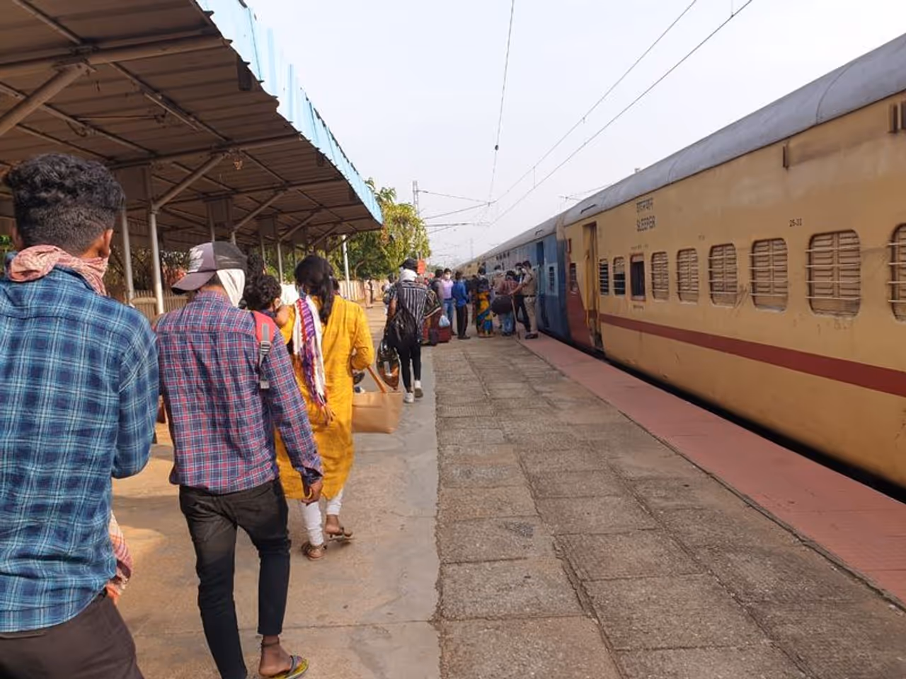 <p>Two trains went to Orissa, two trains to Bihar and one train to Jharkhand.<br /> </p> <p>Two trains went to Orissa, two trains to Bihar and one train to Jharkhand.<br /> </p>
