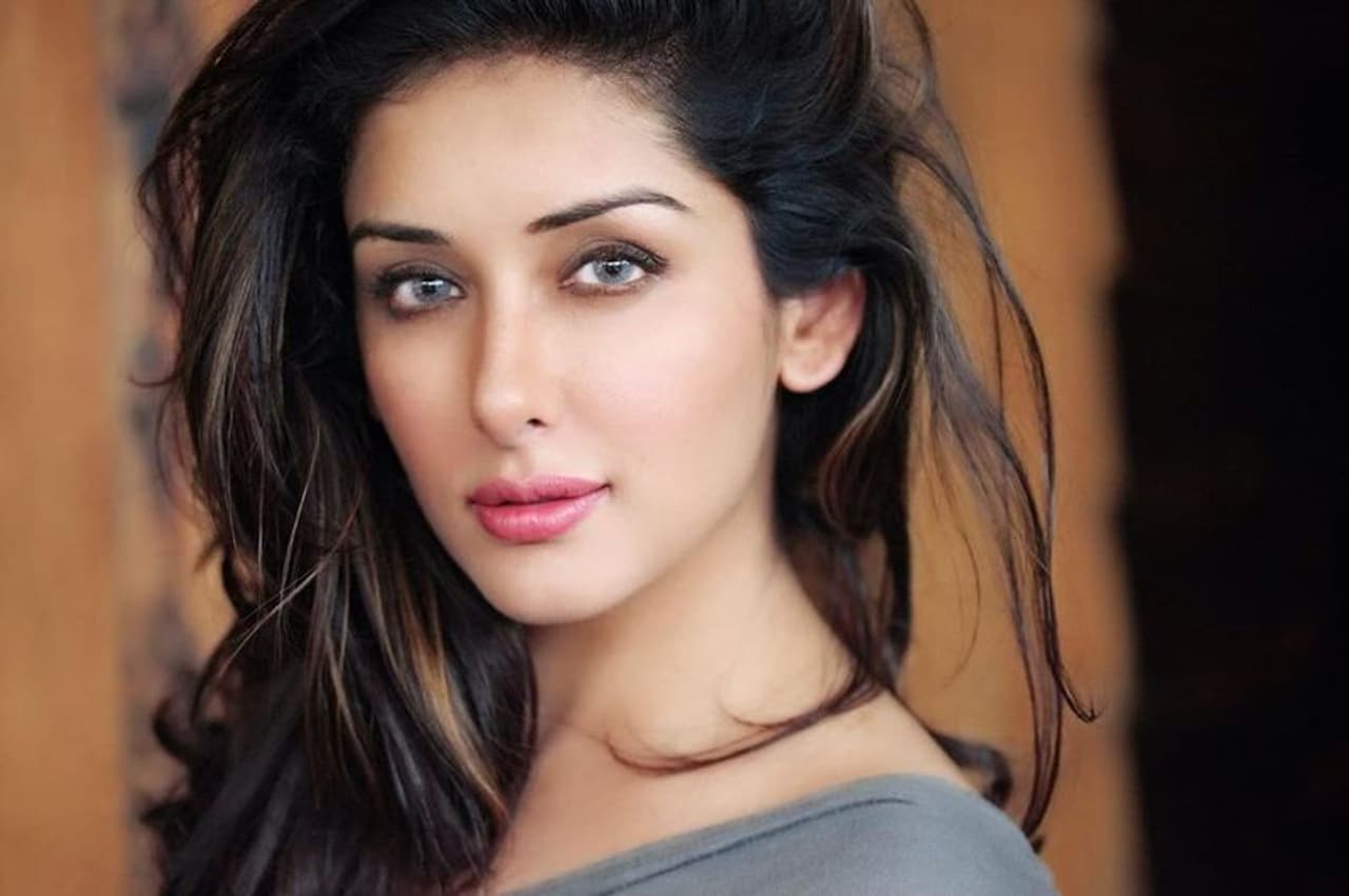 <p>Sameksha </p> <p>Sameksha </p>