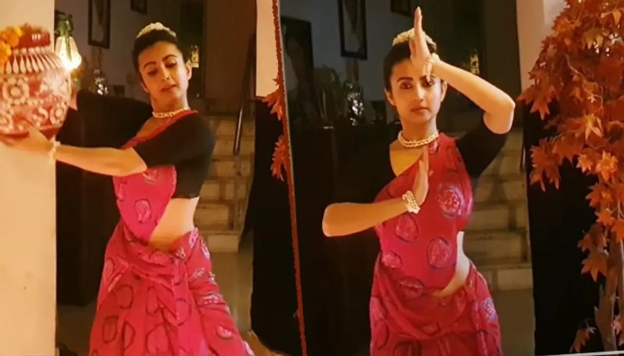 <p>Tollywood actress Manami Ghosh is coming in the form of Uma (Durga). She posted the teaser on social media.<br /> </p> <p>Tollywood actress Manami Ghosh is coming in the form of Uma (Durga). She posted the teaser on social media.<br /> </p>