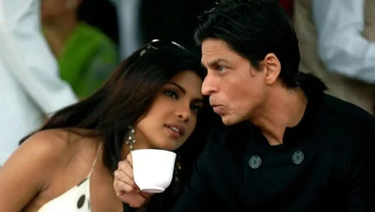 <p>We found a rare video from the Miss India archives where Shah Rukh Khan asked Priyanka Chopra a question that made her bag the title. As there is no new celebrity moment happening these days due to lockdown, we end up digging into the past.</p> <p>We found a rare video from the Miss India archives where Shah Rukh Khan asked Priyanka Chopra a question that made her bag the title. As there is no new celebrity moment happening these days due to lockdown, we end up digging into the past.</p>
