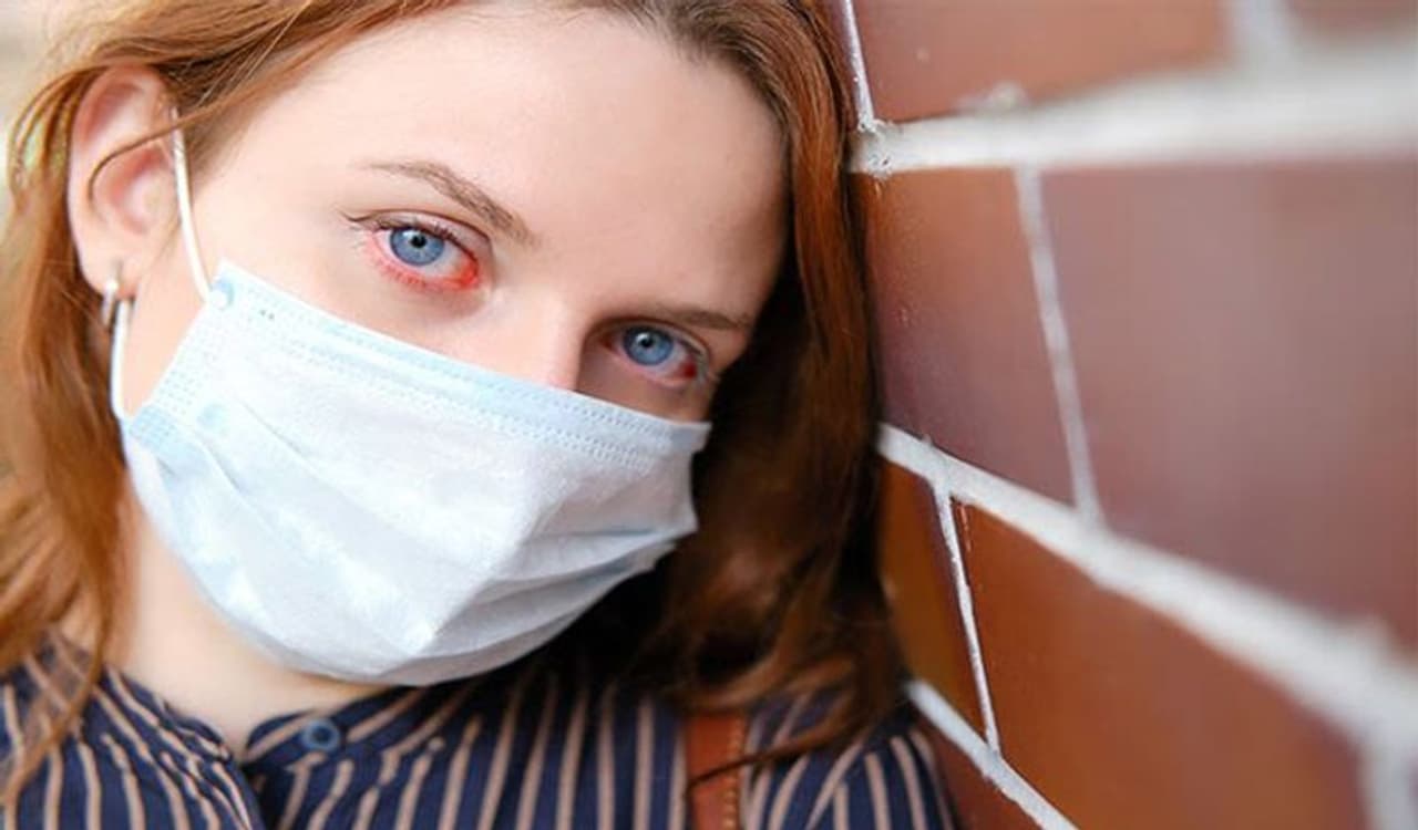 <p>Your eyes are one of the most sensitive organs of the body. Therefore, it is very important for us to take care of them. Dry eye syndrome or dry eyes are caused by a lack of sufficient lubrication, nourishment and moisture on the surface of the eyes.</p> <p>Your eyes are one of the most sensitive organs of the body. Therefore, it is very important for us to take care of them. Dry eye syndrome or dry eyes are caused by a lack of sufficient lubrication, nourishment and moisture on the surface of the eyes.</p>