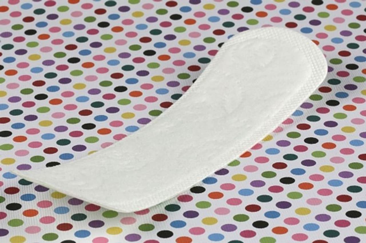 <p>ಸಾಮಾನ್ಯವಾಗಿ ಸ್ಯಾನಿಟರಿ ಪ್ಯಾಡ್ ನಲ್ಲಿ ಪ್ಲಾಸ್ಟಿಕ್‌ ಬಳಸಲಾಗುತ್ತದೆ ಇದು ಆರೋಗ್ಯಕ್ಕೆ ಹಾನಿ ಉಂಟುಮಾಡುತ್ತದೆ.</p>