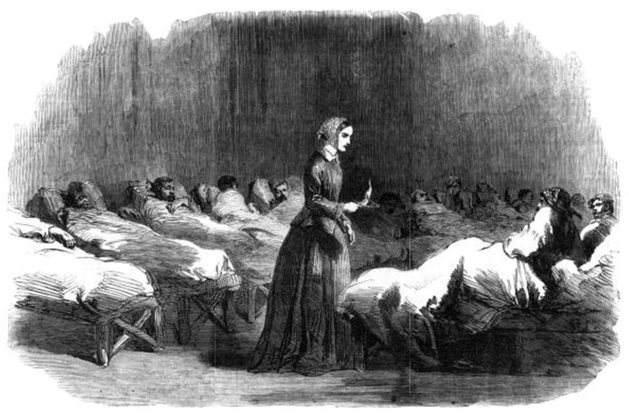 <p>ക്രിമിയൻ യുദ്ധത്തിൽ പങ്കെടുത്ത് പരിക്കേറ്റ പട്ടാളക്കാരെ പരിചരിക്കുന്നതിൽ ഫ്ലോറൻസ നൈറ്റിംഗലിന്റെ കർശനമായ അച്ചടക്കവും ഉയർന്ന ശുചിത്വ നിലവാരവും മരണനിരക്ക് ഗണ്യമായി കുറയ്ക്കുന്നതിന് സഹായകമായി.</p> <p>ക്രിമിയൻ യുദ്ധത്തിൽ പങ്കെടുത്ത് പരിക്കേറ്റ പട്ടാളക്കാരെ പരിചരിക്കുന്നതിൽ ഫ്ലോറൻസ നൈറ്റിംഗലിന്റെ കർശനമായ അച്ചടക്കവും ഉയർന്ന ശുചിത്വ നിലവാരവും മരണനിരക്ക് ഗണ്യമായി കുറയ്ക്കുന്നതിന് സഹായകമായി.</p>