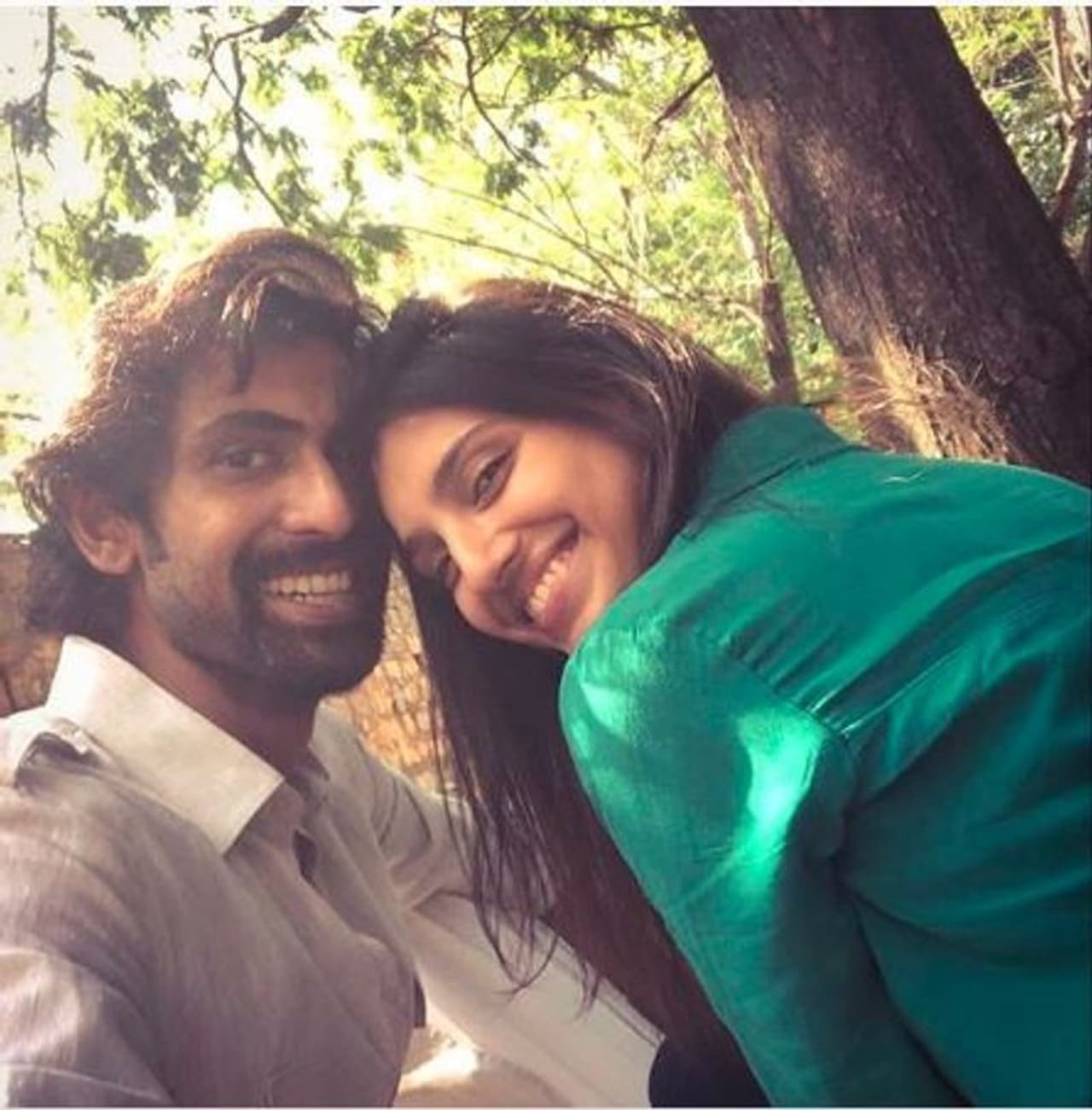 <p>ಬಾಹುಬಲಿ' ಖ್ಯಾತಿಯ ನಟ ರಾಣಾ ದಗ್ಗುಬಾಟಿ ಅಭಿಮಾನಿಗಳಿಗೆ ಗುಡ್ ನ್ಯೂಸ್ ನೀಡಿದ್ದಾರೆ.</p> <p>ಬಾಹುಬಲಿ' ಖ್ಯಾತಿಯ ನಟ ರಾಣಾ ದಗ್ಗುಬಾಟಿ ಅಭಿಮಾನಿಗಳಿಗೆ ಗುಡ್ ನ್ಯೂಸ್ ನೀಡಿದ್ದಾರೆ.</p>