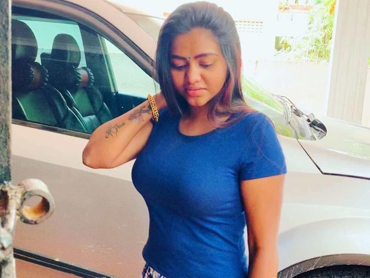 <p>அடேங்கப்பா!!! முன்னழகை தாறுமாறாக காட்டி இளசுகளுக்கு கொக்கி போடும் ஷாலு ஷாமுவின் ஹாட் போட்டோ கேலரி...</p> <p>அடேங்கப்பா!!! முன்னழகை தாறுமாறாக காட்டி இளசுகளுக்கு கொக்கி போடும் ஷாலு ஷாமுவின் ஹாட் போட்டோ கேலரி...</p>