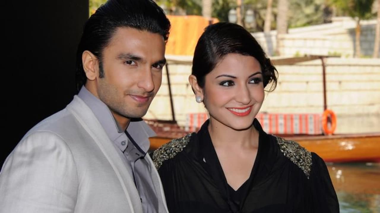 <p>During lockdown, nothing is happening in Bollywood, so we are regularly digging out some old facts and interviews of celebs to keep you guys entertained.<br /> </p> <p>During lockdown, nothing is happening in Bollywood, so we are regularly digging out some old facts and interviews of celebs to keep you guys entertained.<br /> </p>