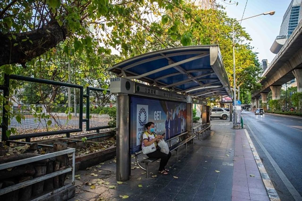 <p><br />കൊവിഡ്19 എച്ച്ഐവി പോലെയുള്ള മഹാമാരിയാണെന്നും അതിനെ ഭൂമുഖത്ത് നിന്ന് എന്നന്നേക്കുമായി തുടച്ചു നീക്കാന് കഴിയില്ലെന്നും ലോകാരോഗ്യ സംഘടന എക്സിക്യൂട്ടീവ് ഡയറക്ടര് ഡോ. മൈക്കല് റയാനാണ് അഭിപ്രായപ്പെട്ടത്.</p> <p><br />കൊവിഡ്19 എച്ച്ഐവി പോലെയുള്ള മഹാമാരിയാണെന്നും അതിനെ ഭൂമുഖത്ത് നിന്ന് എന്നന്നേക്കുമായി തുടച്ചു നീക്കാന് കഴിയില്ലെന്നും ലോകാരോഗ്യ സംഘടന എക്സിക്യൂട്ടീവ് ഡയറക്ടര് ഡോ. മൈക്കല് റയാനാണ് അഭിപ്രായപ്പെട്ടത്.</p>