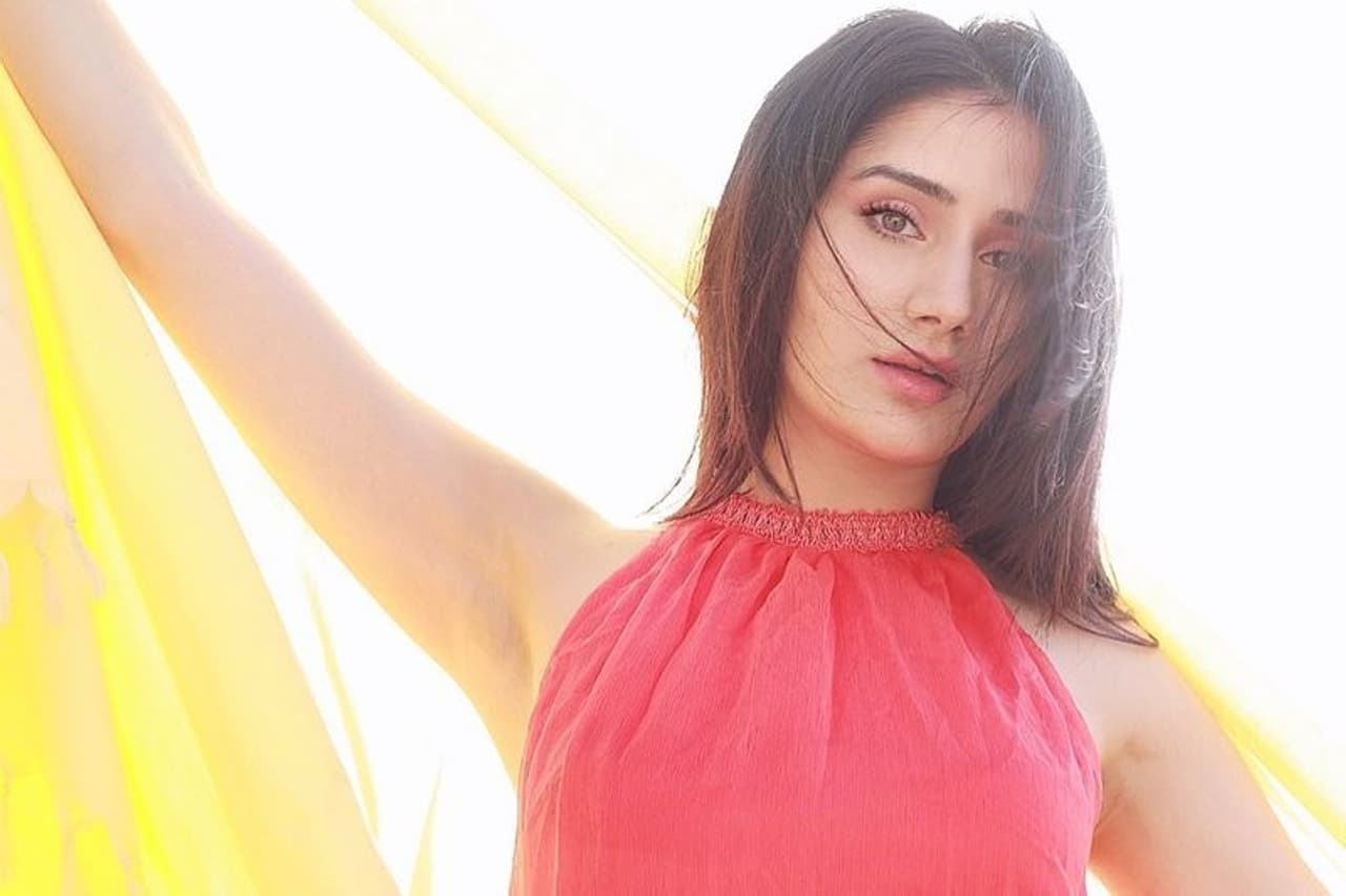 <p>Monikasharma </p> <p>Monikasharma </p>