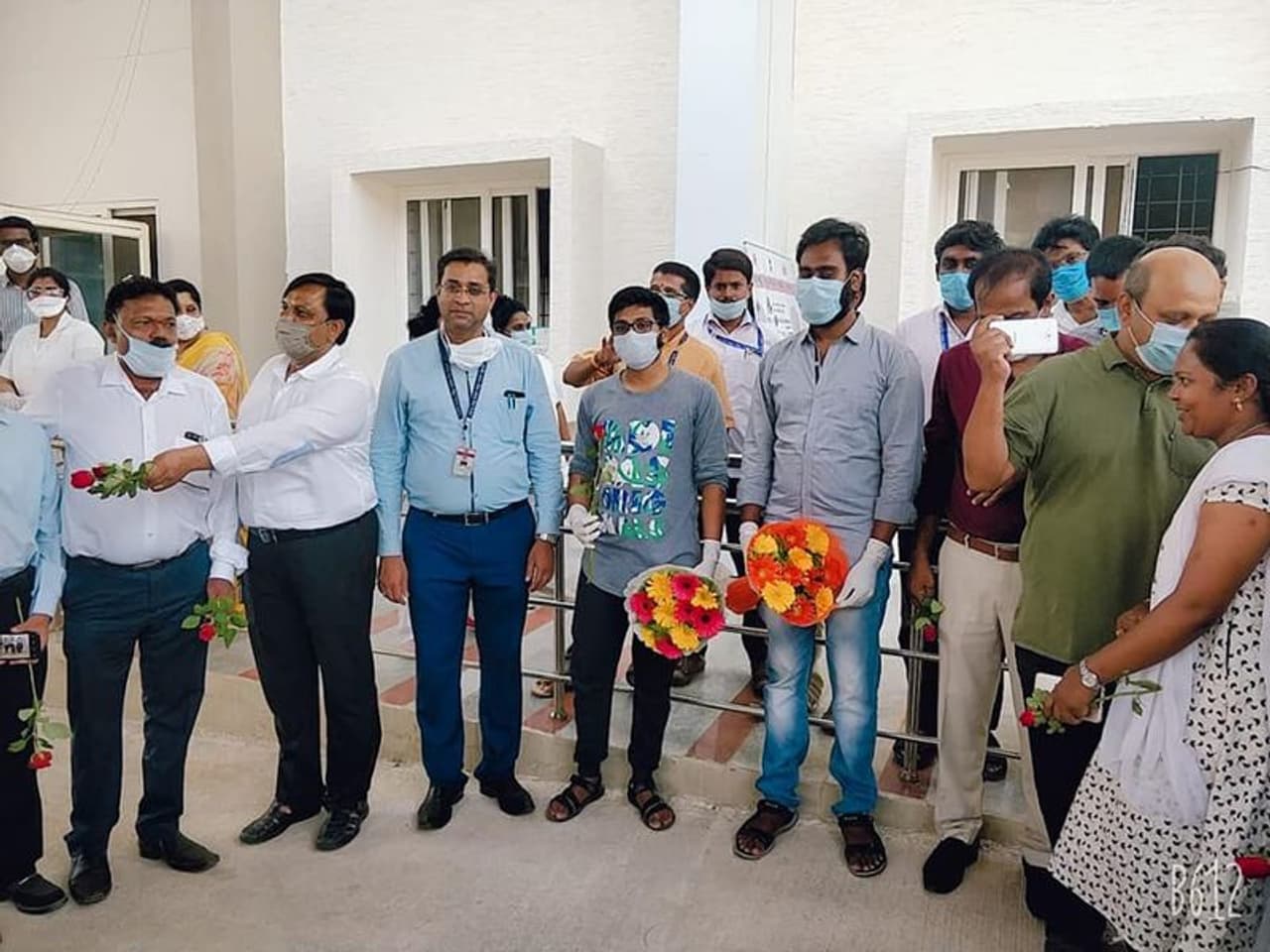 <p>ಅರಮನೆ ನಗರ ಮೈಸೂರು ಇದೀಗ ಕೊರೋನಾ ವೈರಸ್ ಮುಕ್ತವಾಗಿದೆ.</p> <p>ಅರಮನೆ ನಗರ ಮೈಸೂರು ಇದೀಗ ಕೊರೋನಾ ವೈರಸ್ ಮುಕ್ತವಾಗಿದೆ.</p>