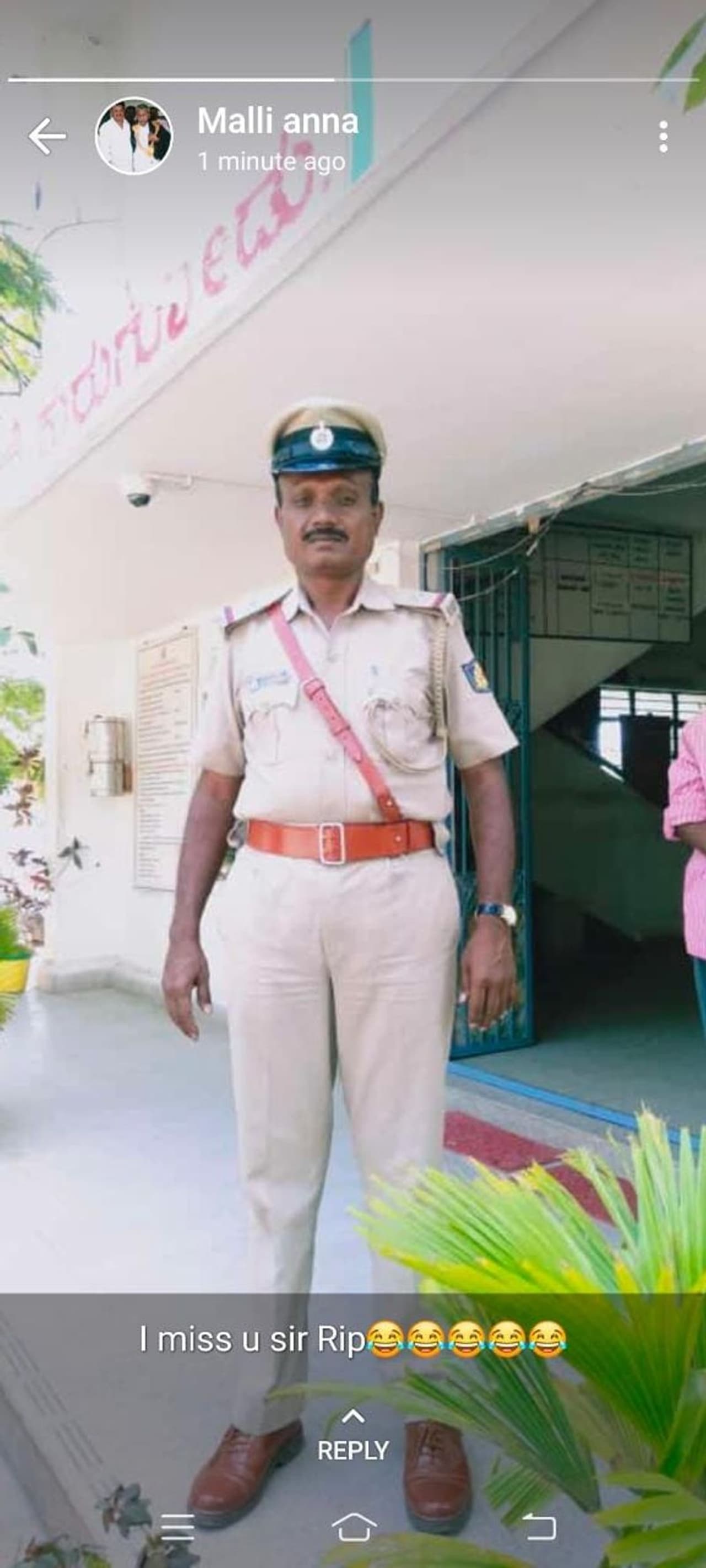 <p>ಕರ್ತವ್ಯದ ಮೇಲೆ ತೆರಳುತ್ತಿದ್ದಾಗ ಚಾಲಕನ ನಿಯಂತ್ರಣ ತಪ್ಪಿ ಕಾರು ಪಲ್ಟಿಯಾದ ಪರಿಣಾಮ ಸಹಾಯ ಸಬ್ ಇನ್ಸ್ಪೆಕ್ಟರ್ ಮೃತಪಟ್ಟಿದ್ದಾರೆ. </p> <p>ಕರ್ತವ್ಯದ ಮೇಲೆ ತೆರಳುತ್ತಿದ್ದಾಗ ಚಾಲಕನ ನಿಯಂತ್ರಣ ತಪ್ಪಿ ಕಾರು ಪಲ್ಟಿಯಾದ ಪರಿಣಾಮ ಸಹಾಯ ಸಬ್ ಇನ್ಸ್ಪೆಕ್ಟರ್ ಮೃತಪಟ್ಟಿದ್ದಾರೆ. </p>