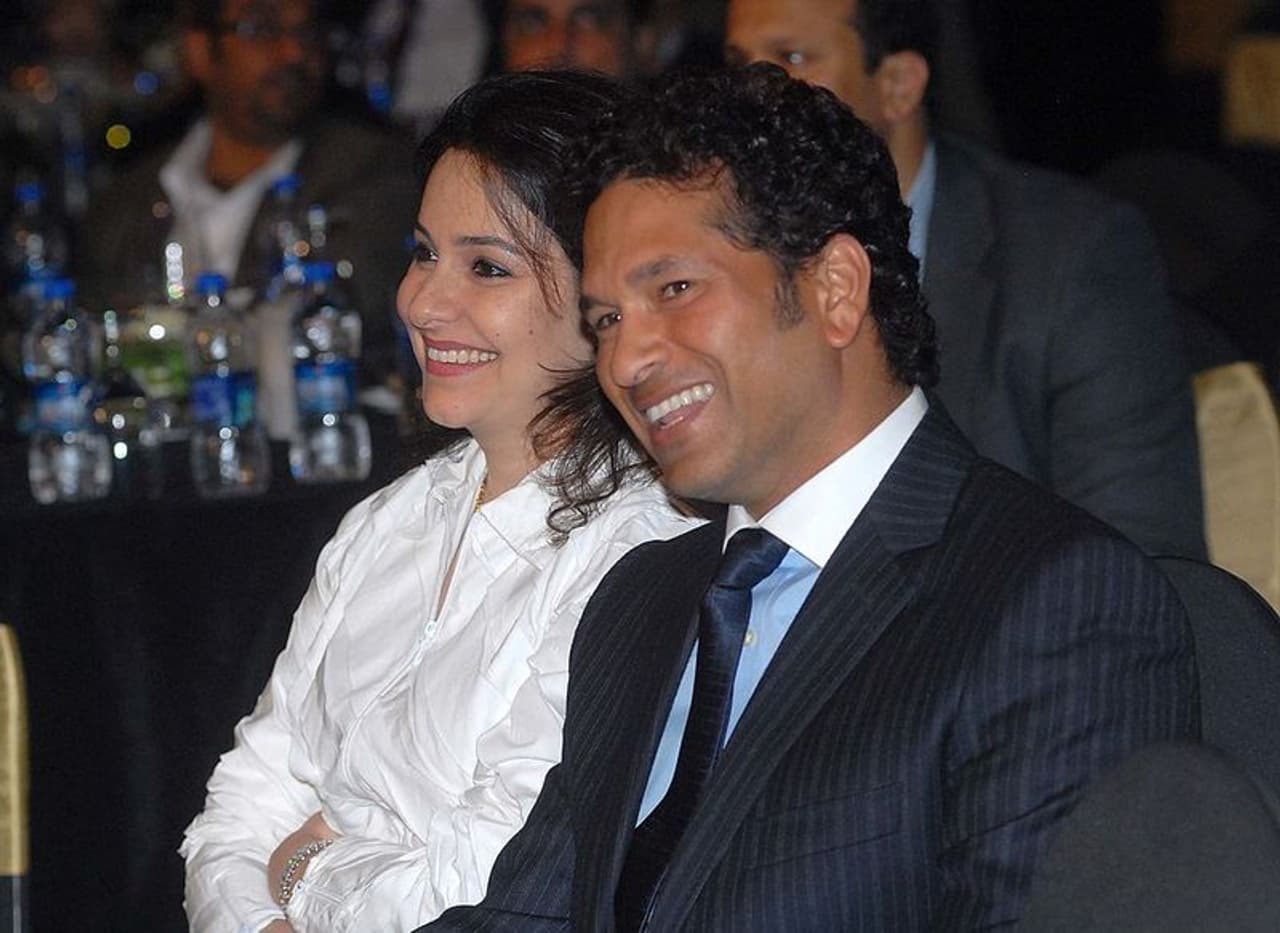 <p>When it comes to the greatest batsman in cricket, Sachin Tendulkar is undoubtedly the name that comes to one's mind. Known for his creative batting, Tendulkar changed the game forever.</p> <p>When it comes to the greatest batsman in cricket, Sachin Tendulkar is undoubtedly the name that comes to one's mind. Known for his creative batting, Tendulkar changed the game forever.</p>
