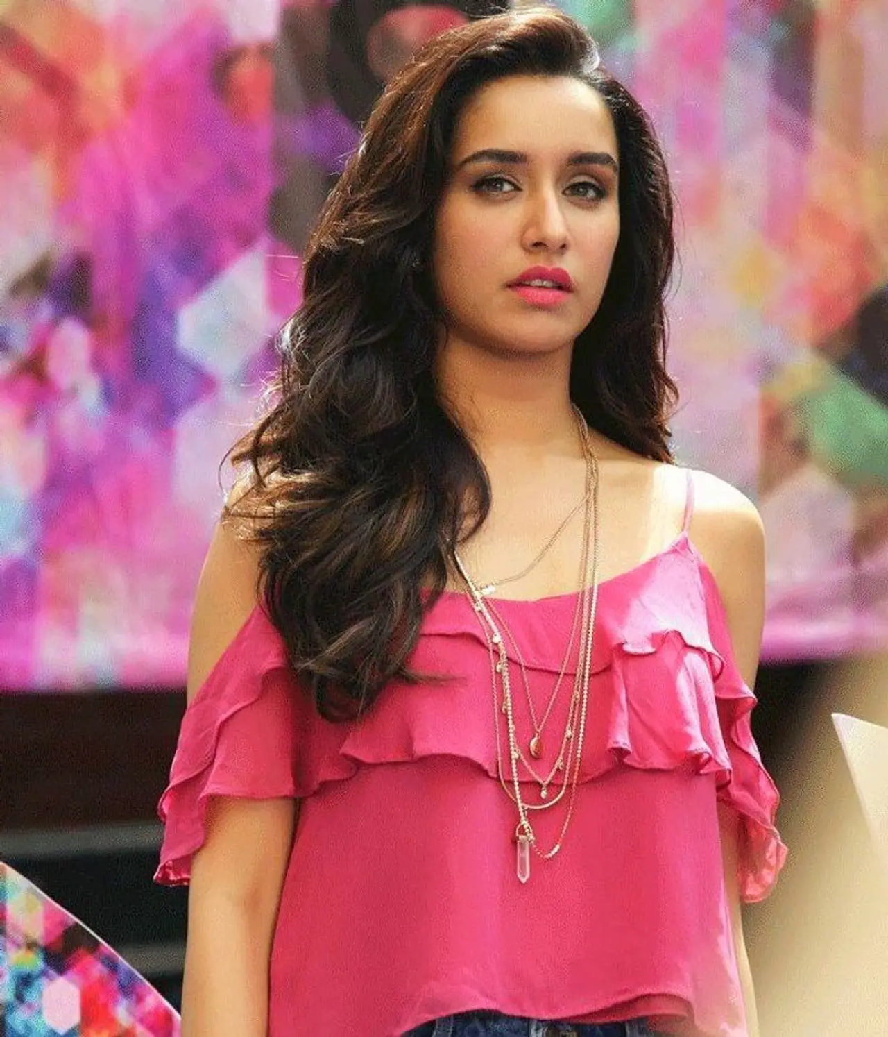 <p>ಬಾಲಿವುಡ್ ನಟಿ ಶ್ರದ್ಧಾ ಕಪೂರ್ ಇನ್ಸ್ಟಾಗ್ರಾಂನಲ್ಲಿ 50.2 ಮಿಲಿಯನ್ ಫಾಲೋವರ್ಸ್ ಪಡೆದುಕೊಂಡಿದ್ದಾರೆ.</p> <p>ಬಾಲಿವುಡ್ ನಟಿ ಶ್ರದ್ಧಾ ಕಪೂರ್ ಇನ್ಸ್ಟಾಗ್ರಾಂನಲ್ಲಿ 50.2 ಮಿಲಿಯನ್ ಫಾಲೋವರ್ಸ್ ಪಡೆದುಕೊಂಡಿದ್ದಾರೆ.</p>