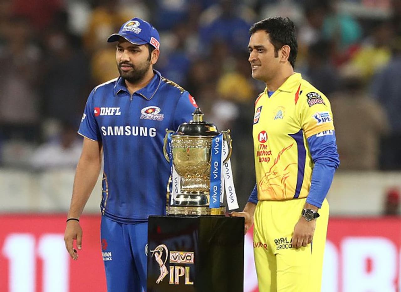 <p>ஐபிஎல் 13வது சீசன் நாளை தொடங்குகிறது. முதல் போட்டியிலேயே ஐபிஎல்லின் வெற்றிகரமான அணிகளாக கோலோச்சும் மும்பை இந்தியன்ஸும் சிஎஸ்கேவும் மோதுகின்றன.<br />&nbsp;</p>