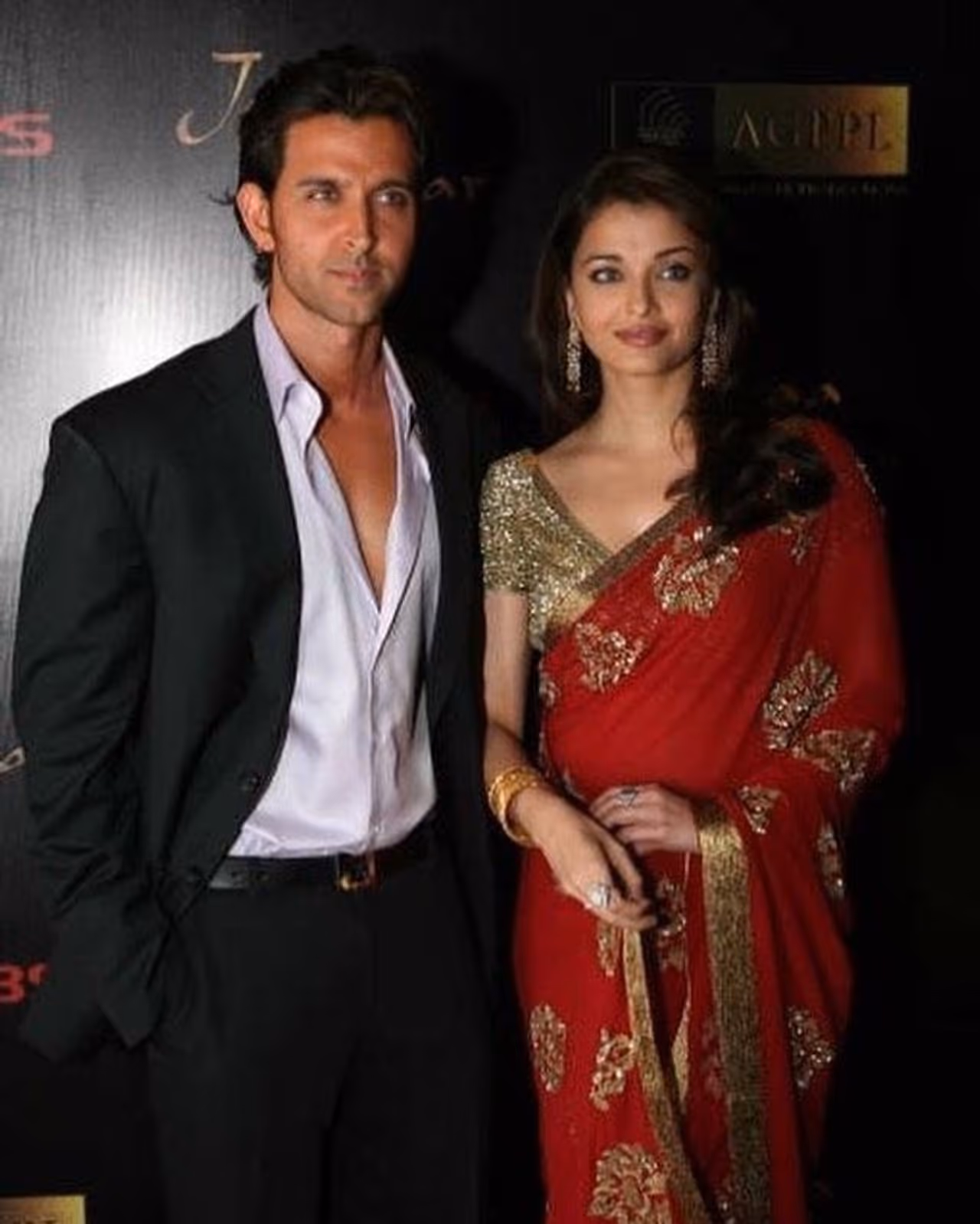 <p>ಬಹುತೇಕ ಹೃತಿಕ್ ಸಿನಿಮಾಗಳ ಬಗ್ಗೆ ನಿರ್ಧಾರ ತೆಗೆದುಕೊಳ್ಳುತ್ತಿದ್ದು, ತಂದೆ ರಾಕೇಶ್ ರೋಷನ್.</p> <p>ಬಹುತೇಕ ಹೃತಿಕ್ ಸಿನಿಮಾಗಳ ಬಗ್ಗೆ ನಿರ್ಧಾರ ತೆಗೆದುಕೊಳ್ಳುತ್ತಿದ್ದು, ತಂದೆ ರಾಕೇಶ್ ರೋಷನ್.</p>