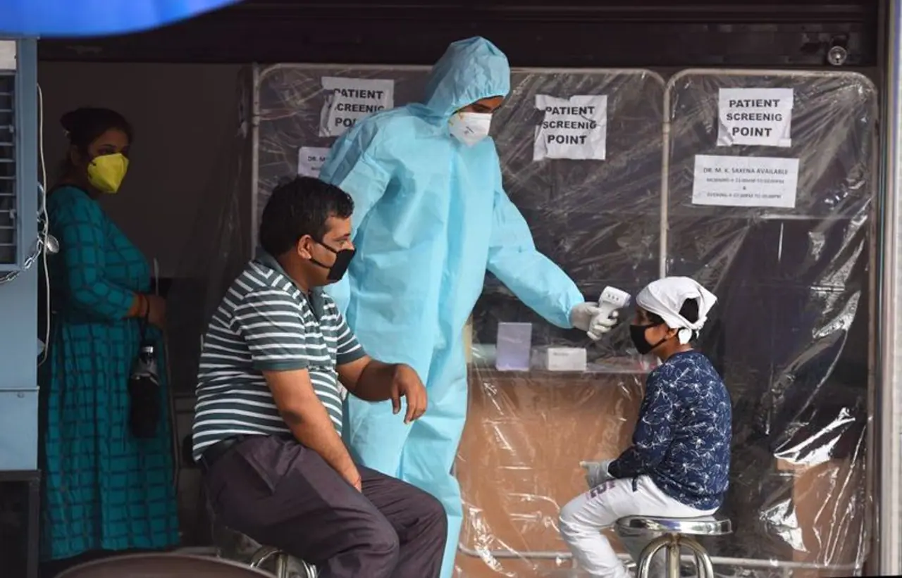 <p style="text align: justify;">India on Sunday (August 30) set a new virus record when it reported 78,761 new infections in 24 hours, according to health ministry figures, passing the United States with the world's highest single day rise.</p> <p style="text align: justify;">India on Sunday (August 30) set a new virus record when it reported 78,761 new infections in 24 hours, according to health ministry figures, passing the United States with the world's highest single day rise.</p>