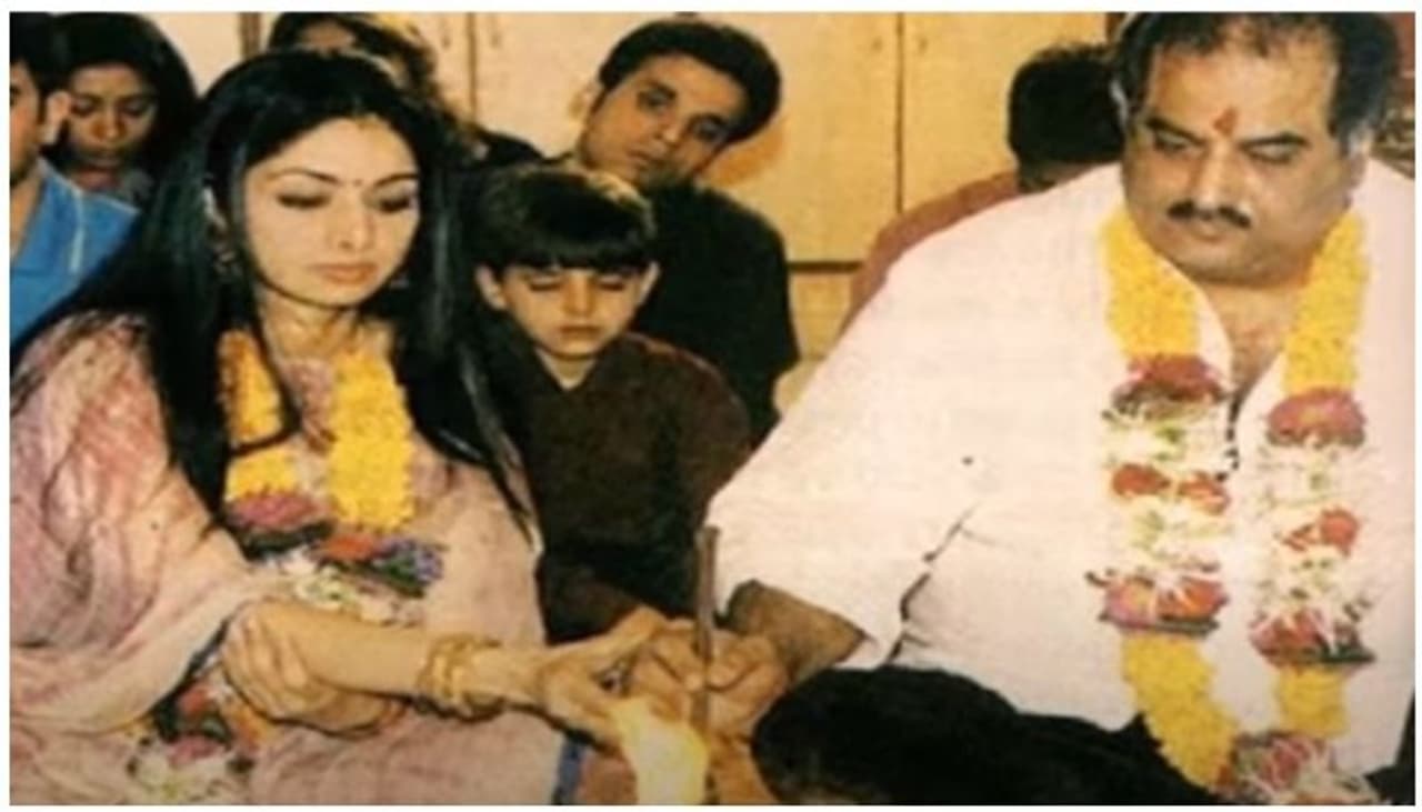 <p>ശ്രീദേവിയും ബോണി കപൂറും വിവാഹിതരായത് 1996 ജൂണ്‍ രണ്ടിനായിരുന്നു.</p>